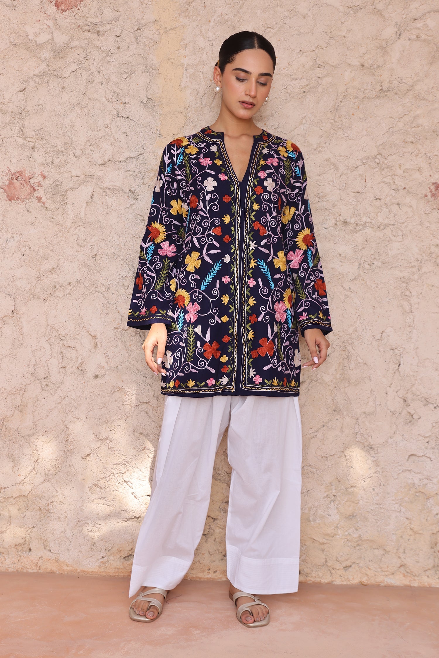 Woolen Kashmiri Aari Jacket – Royal Blue