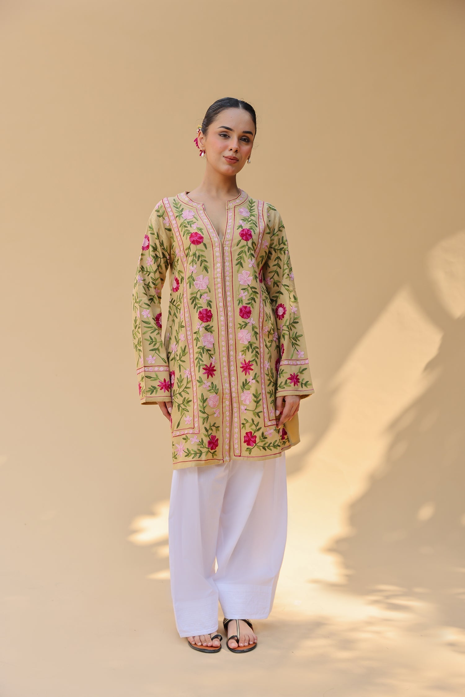 Cotton Kashmiri Aari Embroidered Jacket – Beige Floral
