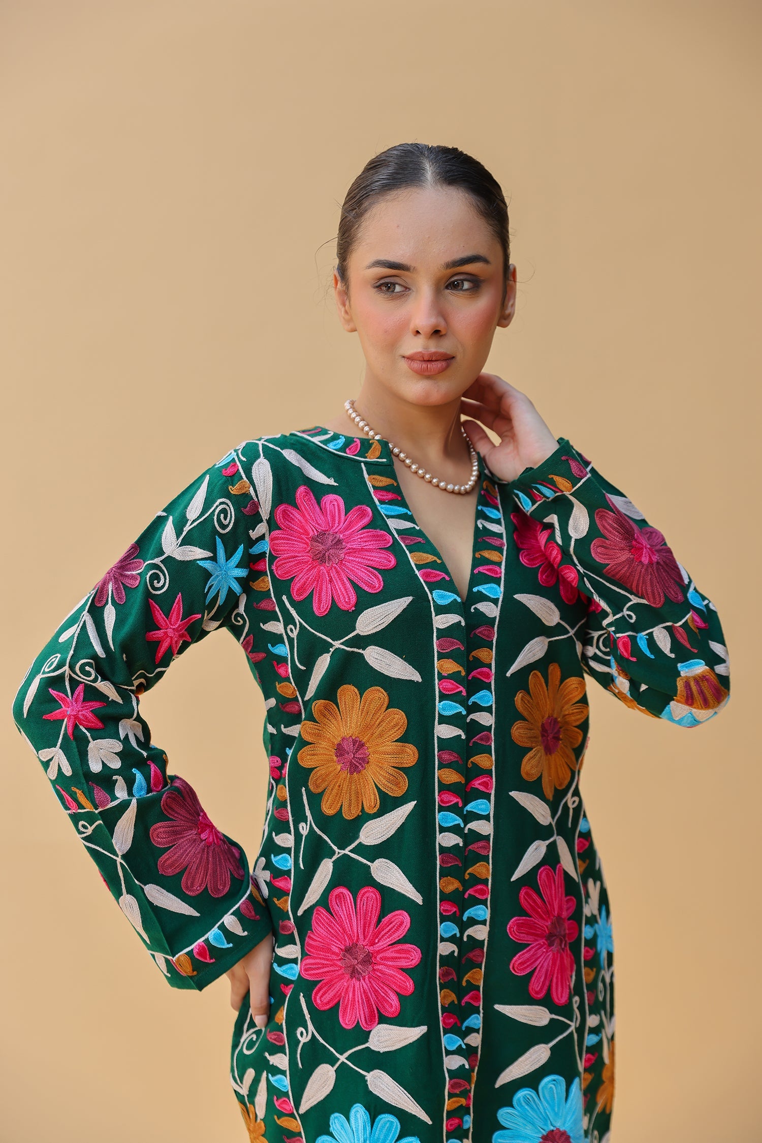 Woolen Kashmiri Aari Jacket – Green Floral