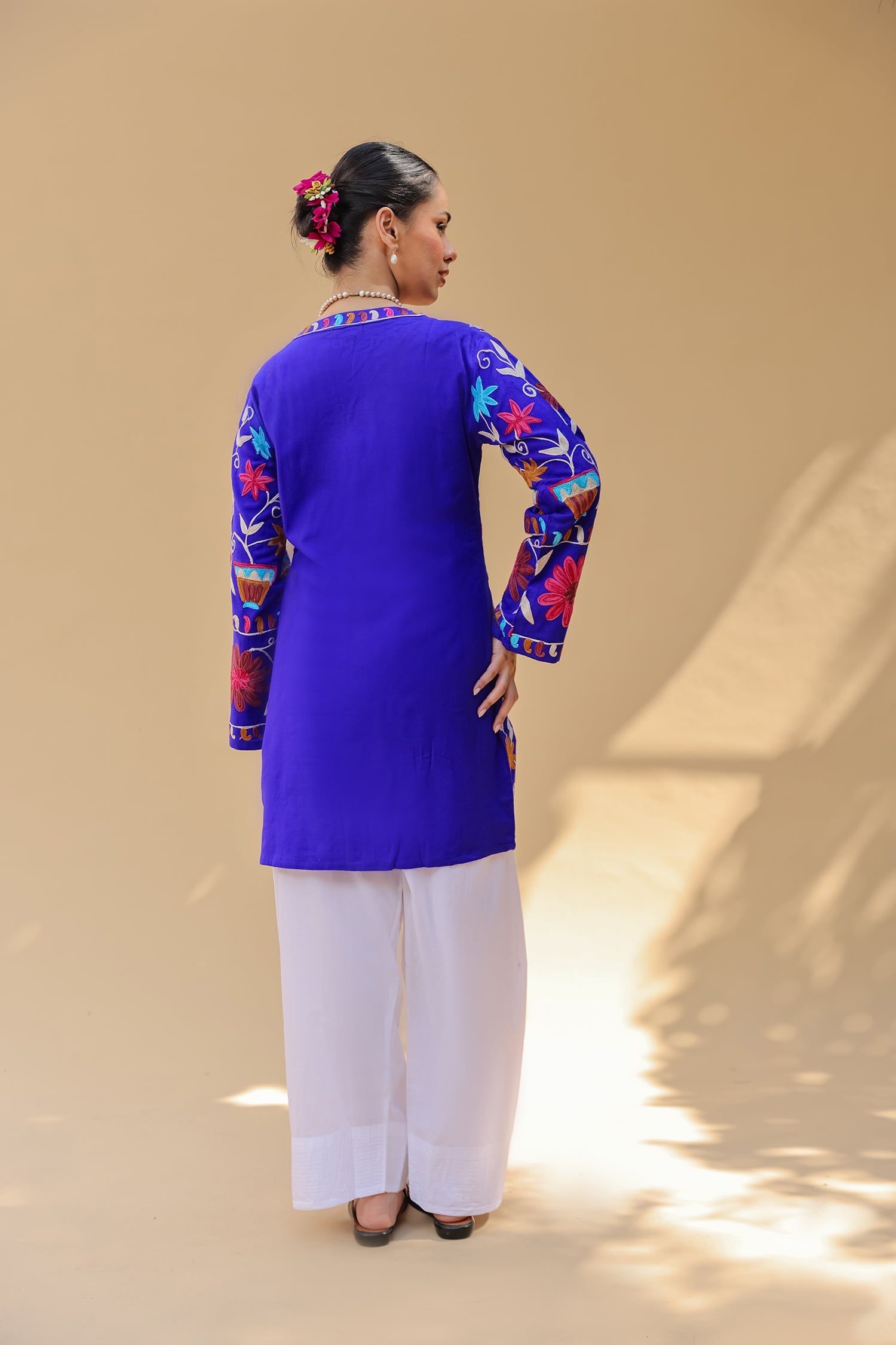 Woolen Kashmiri Aari Jacket – Royal Blue Floral