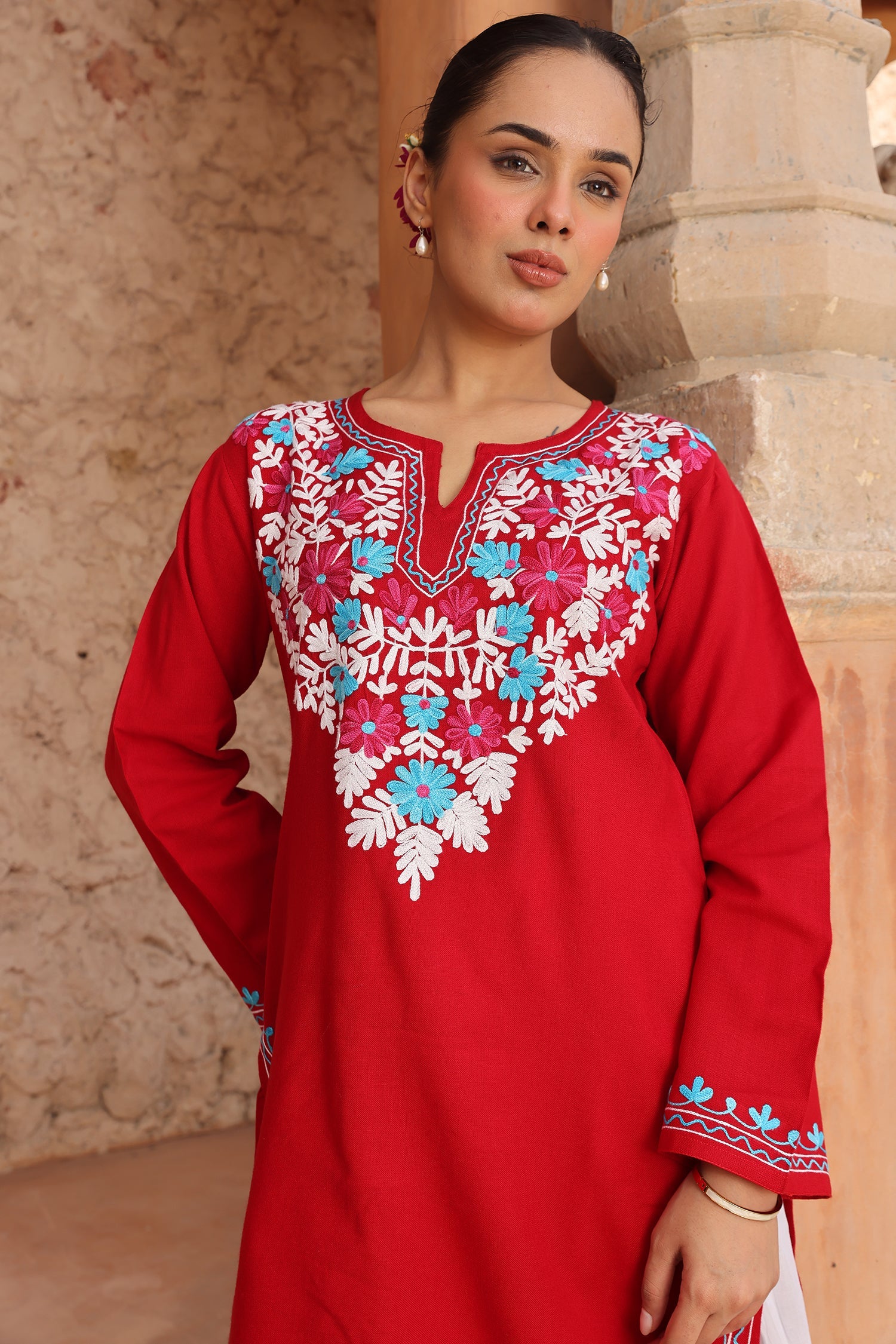 Woolen Kashmiri Aari Short Kurta – Red