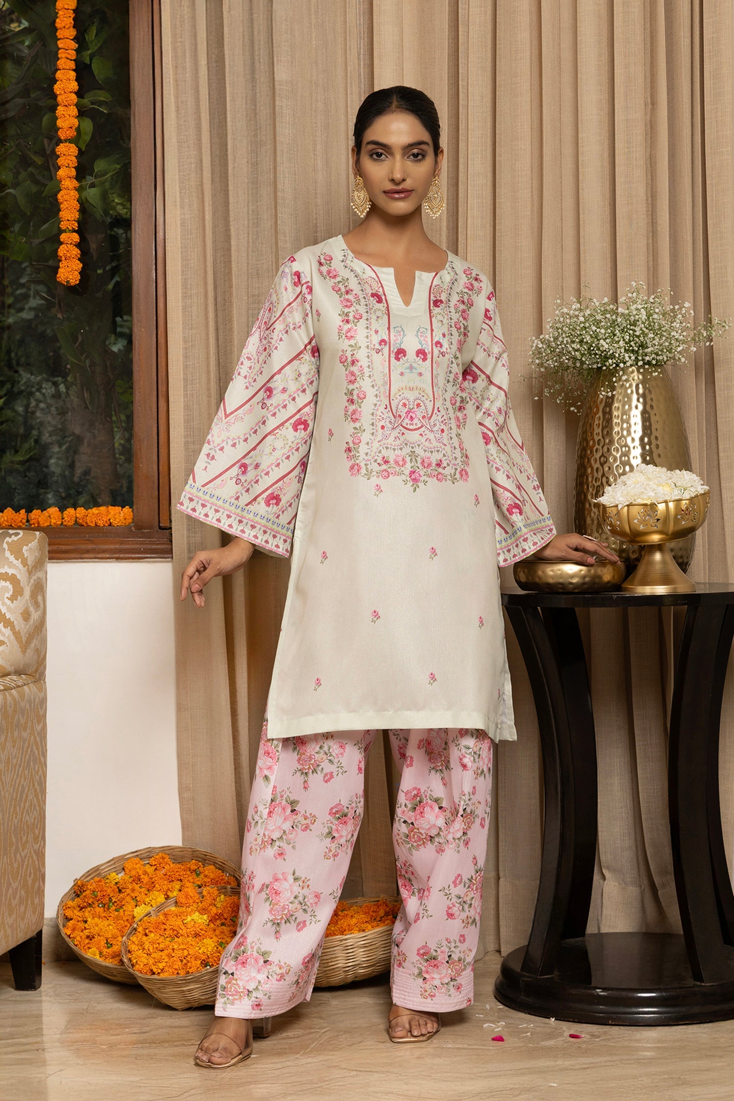 Lawn Cotton Shimmer Printed Cord Set with Pink Floral Print & Farsi Bottom - Pastel Cream