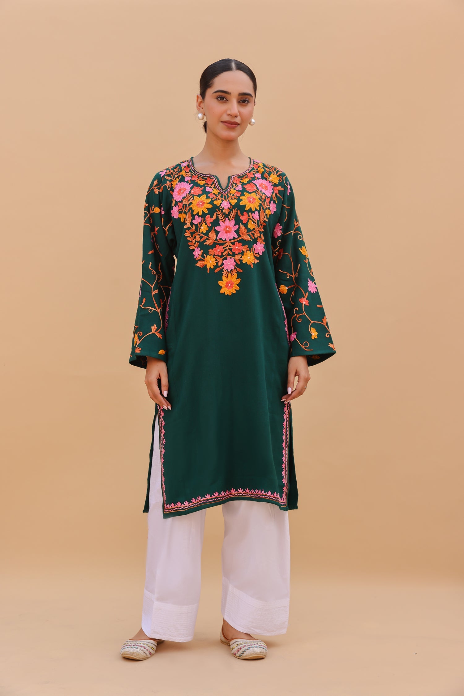 Woolen Phiran in Kashmiri Aari Embroidery - Green