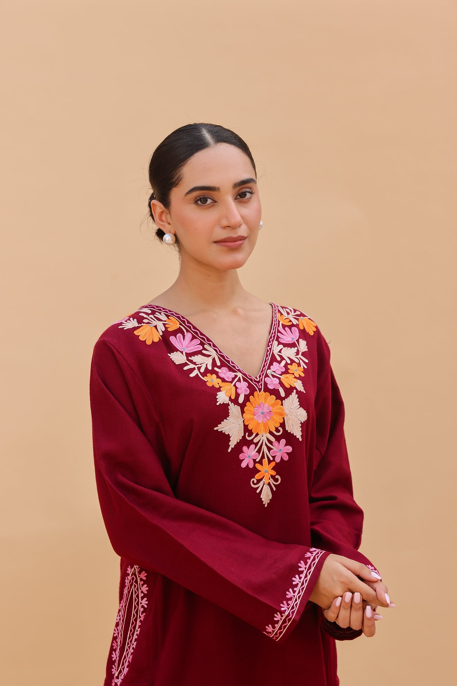 Woolen Phiran in Kashmiri Aari Embroidery - Maroon