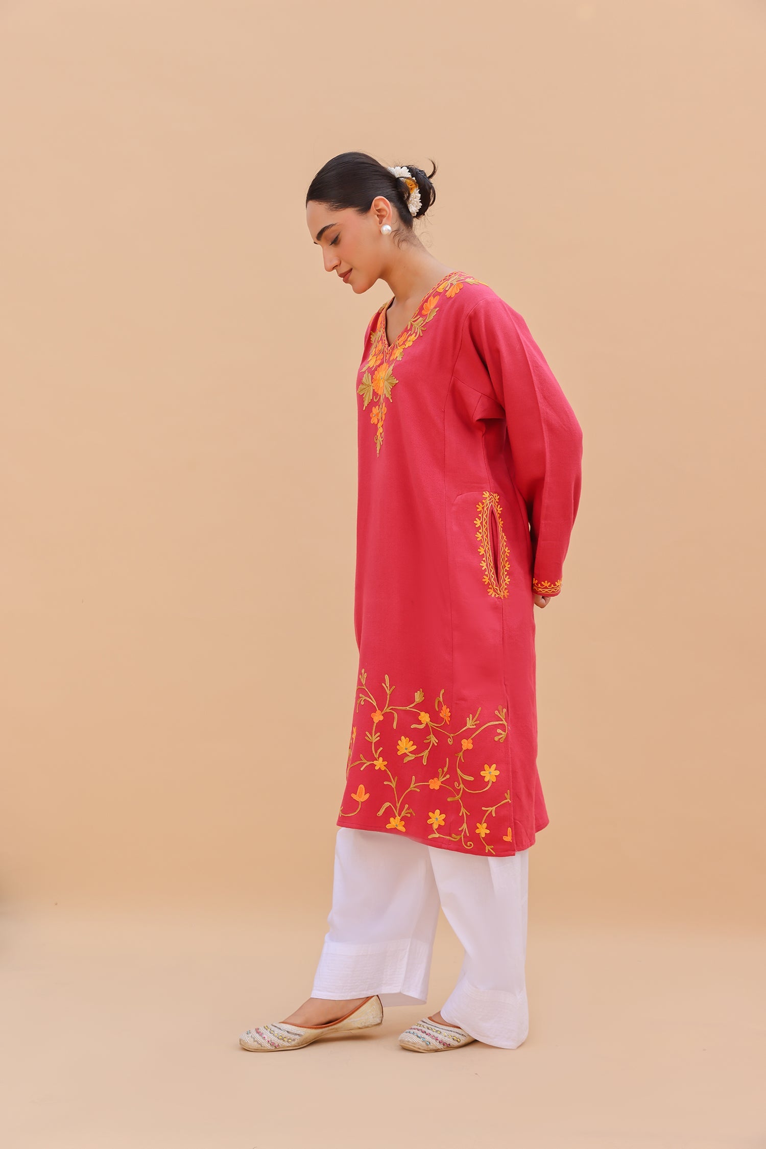 Woolen Phiran in Kashmiri Aari Embroidery - Red