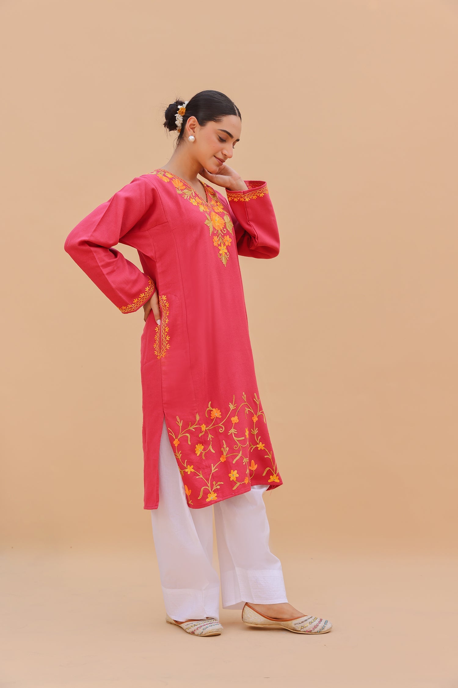 Woolen Phiran in Kashmiri Aari Embroidery - Red