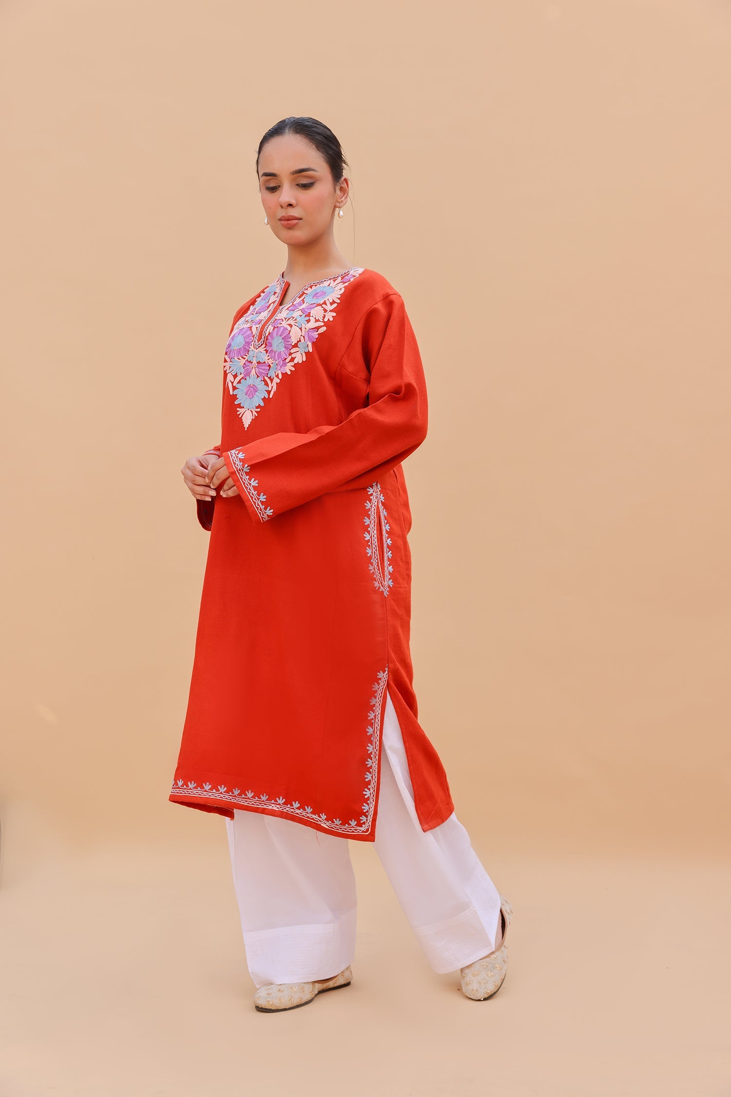 Woolen Phiran in Kashmiri Aari Embroidery - Red