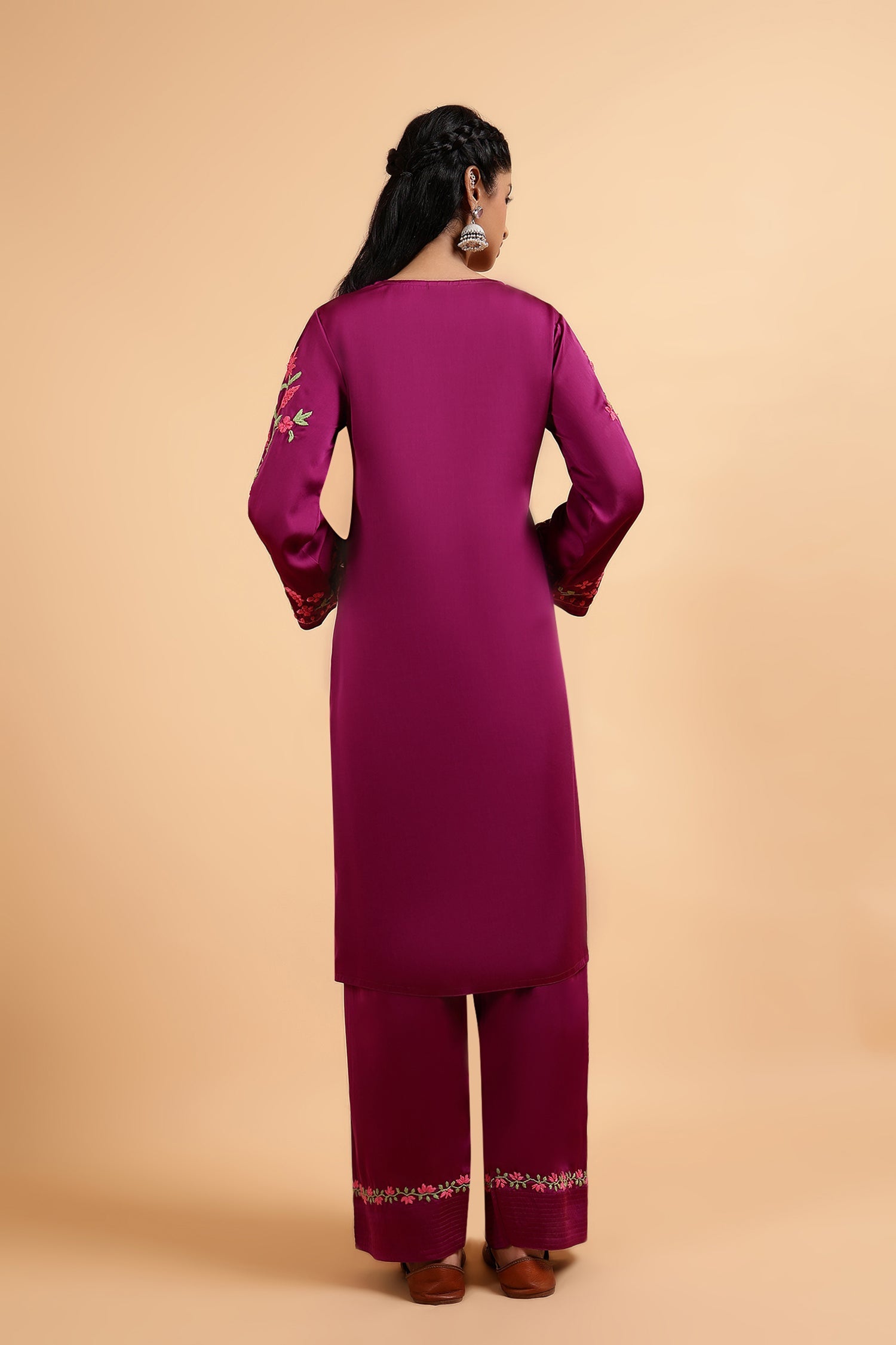 Anureet in Chikankari Kurta Set in Satin Silk with Farsi Pants – Purple