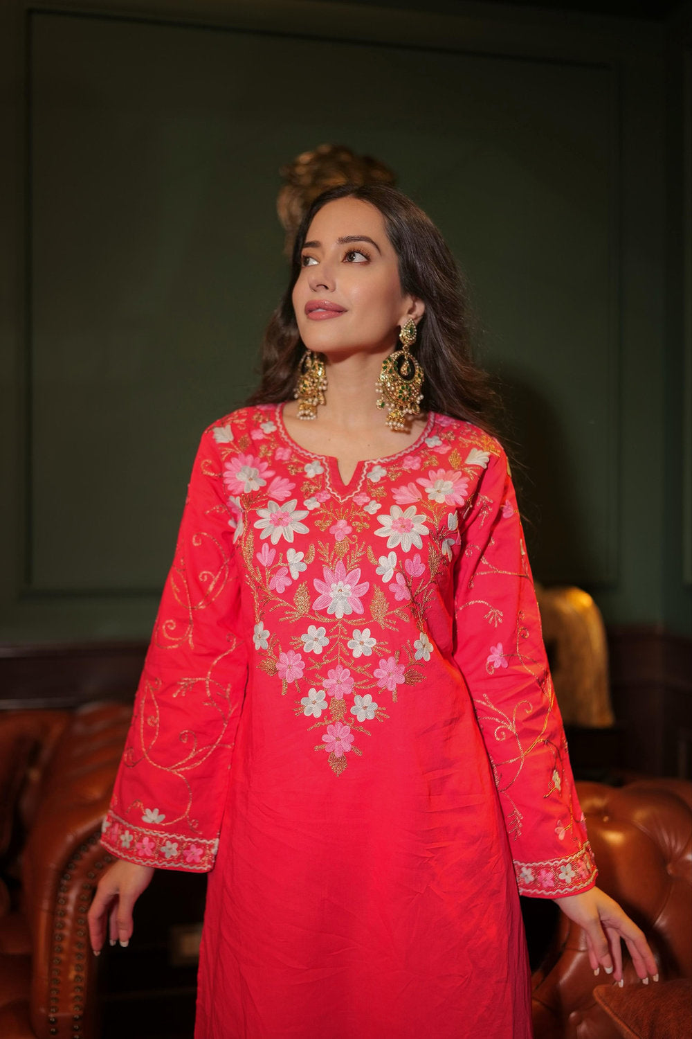 Komal X HOK Kashmiri Aari Embroidered Kurta Set with Farsi Pants - Pink