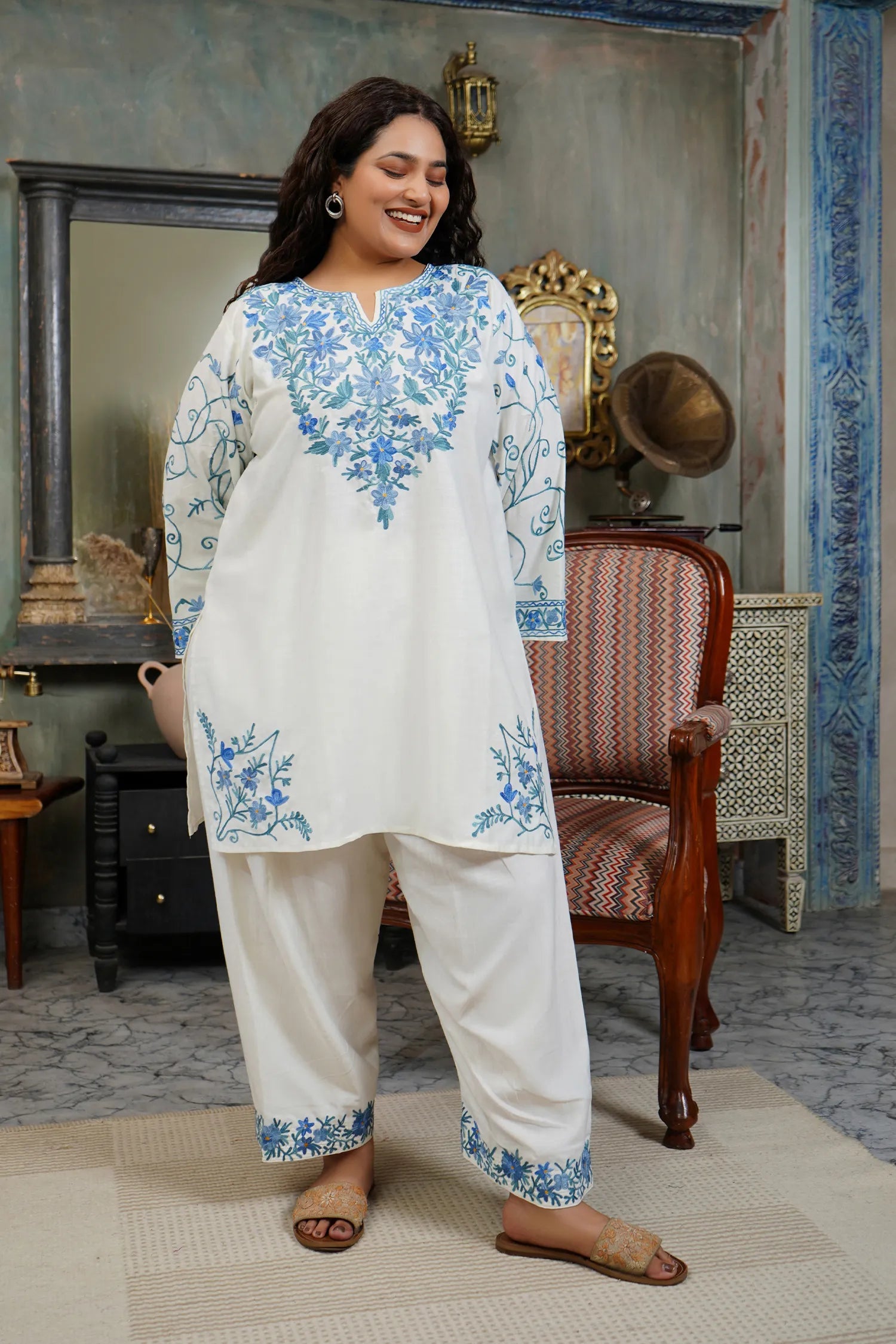 Plus Size - Kashmiri Aari Work Cotton Kurta with Farsi Pant - White