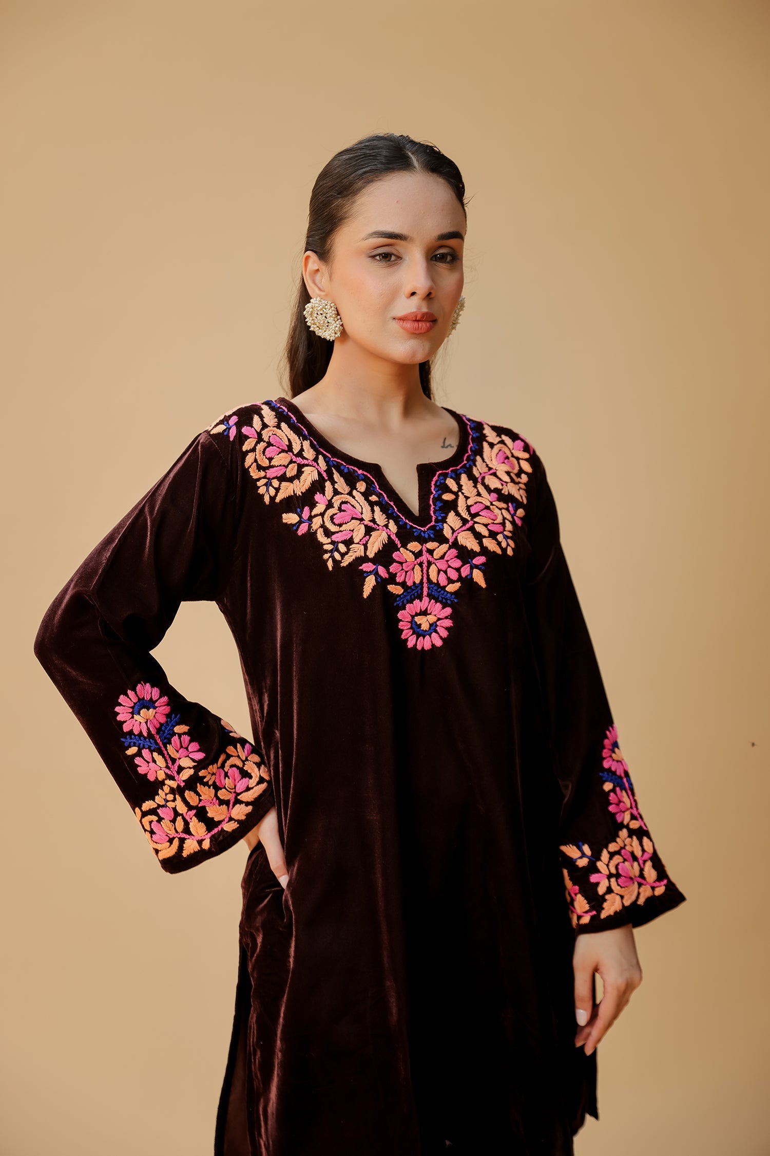 Velvet Chikankari Kurta Set – Wine