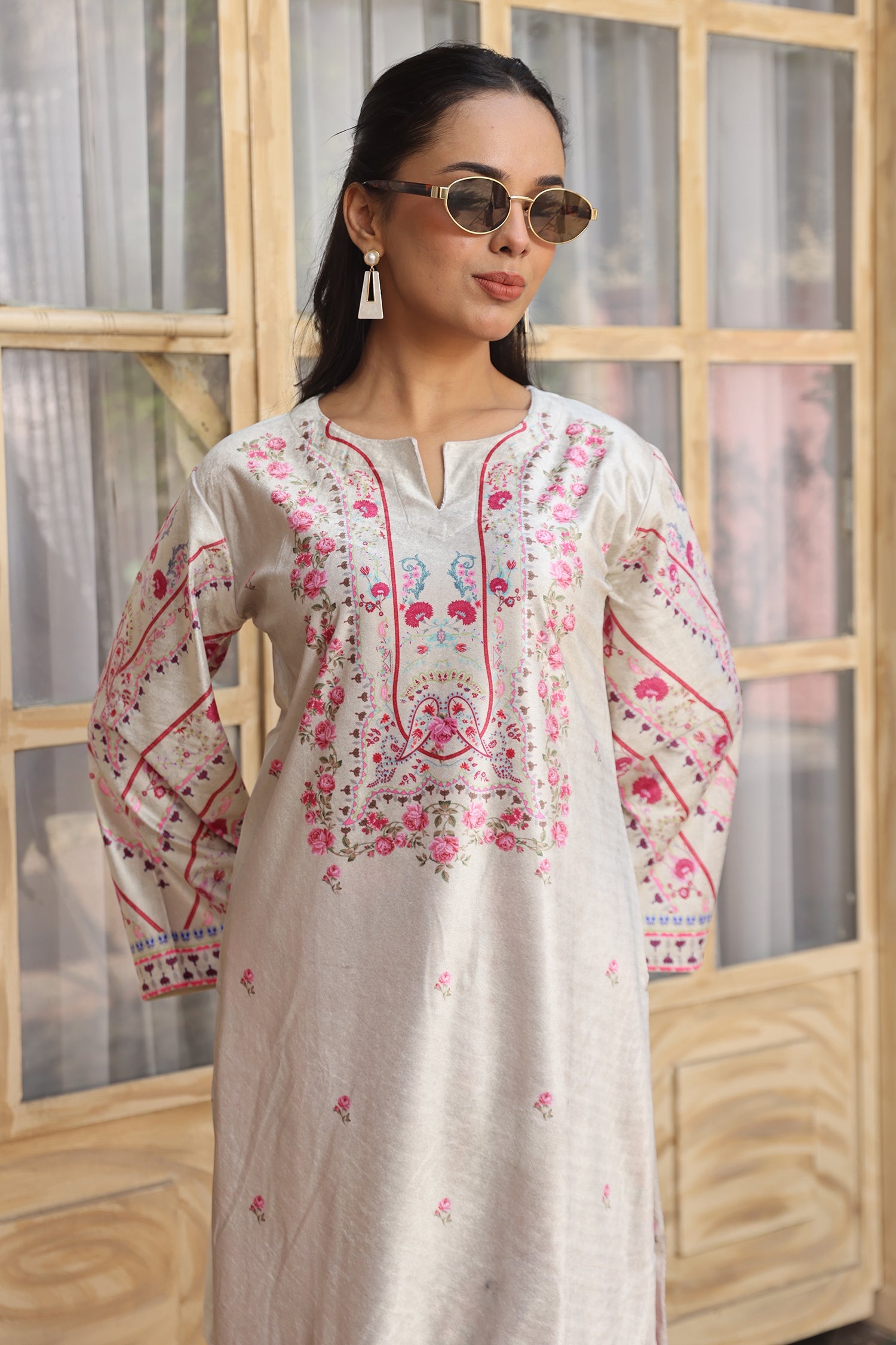 Velvet Printkari Coord Set with Farsi Bottoms – Ivory & Pink Floral