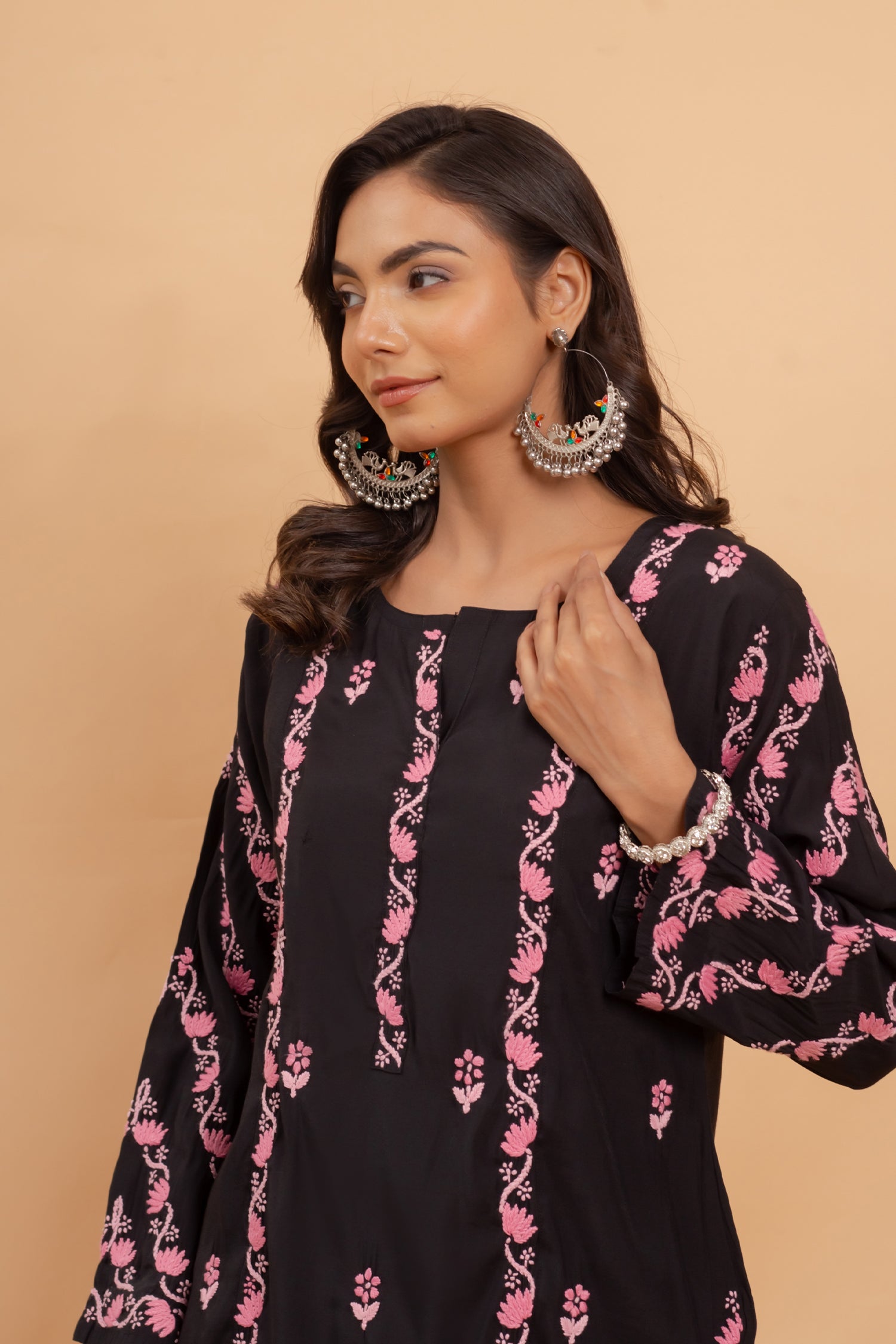 Saba Chikankari Long Kurta In Muslin - Black