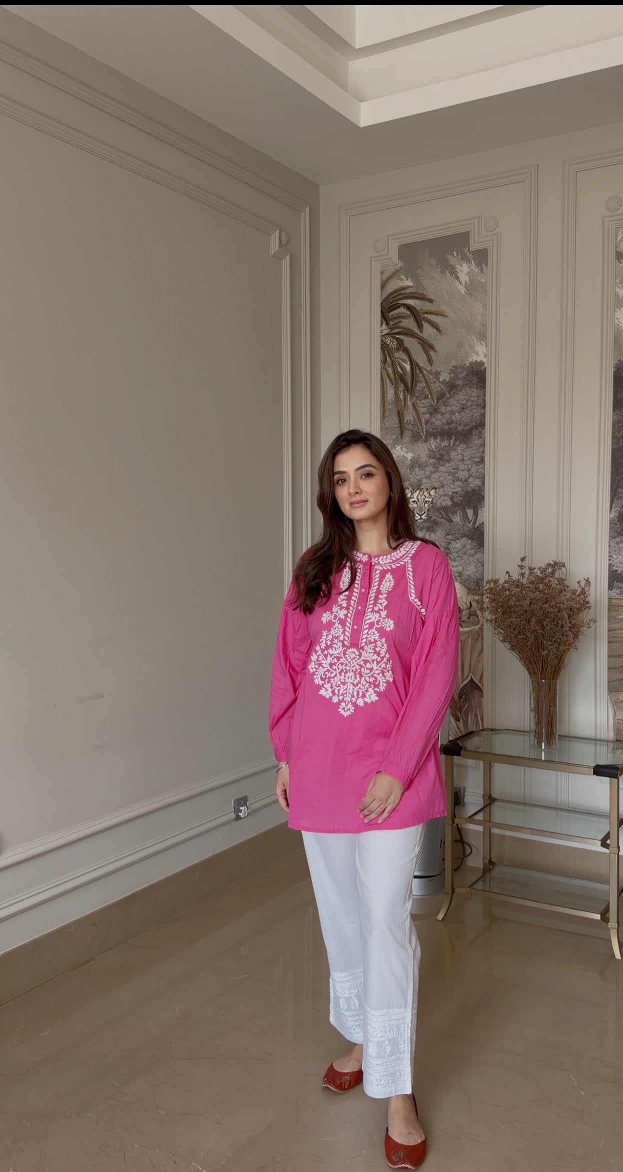 Evneet In Cotton Chikankari Short Kurta - Pink