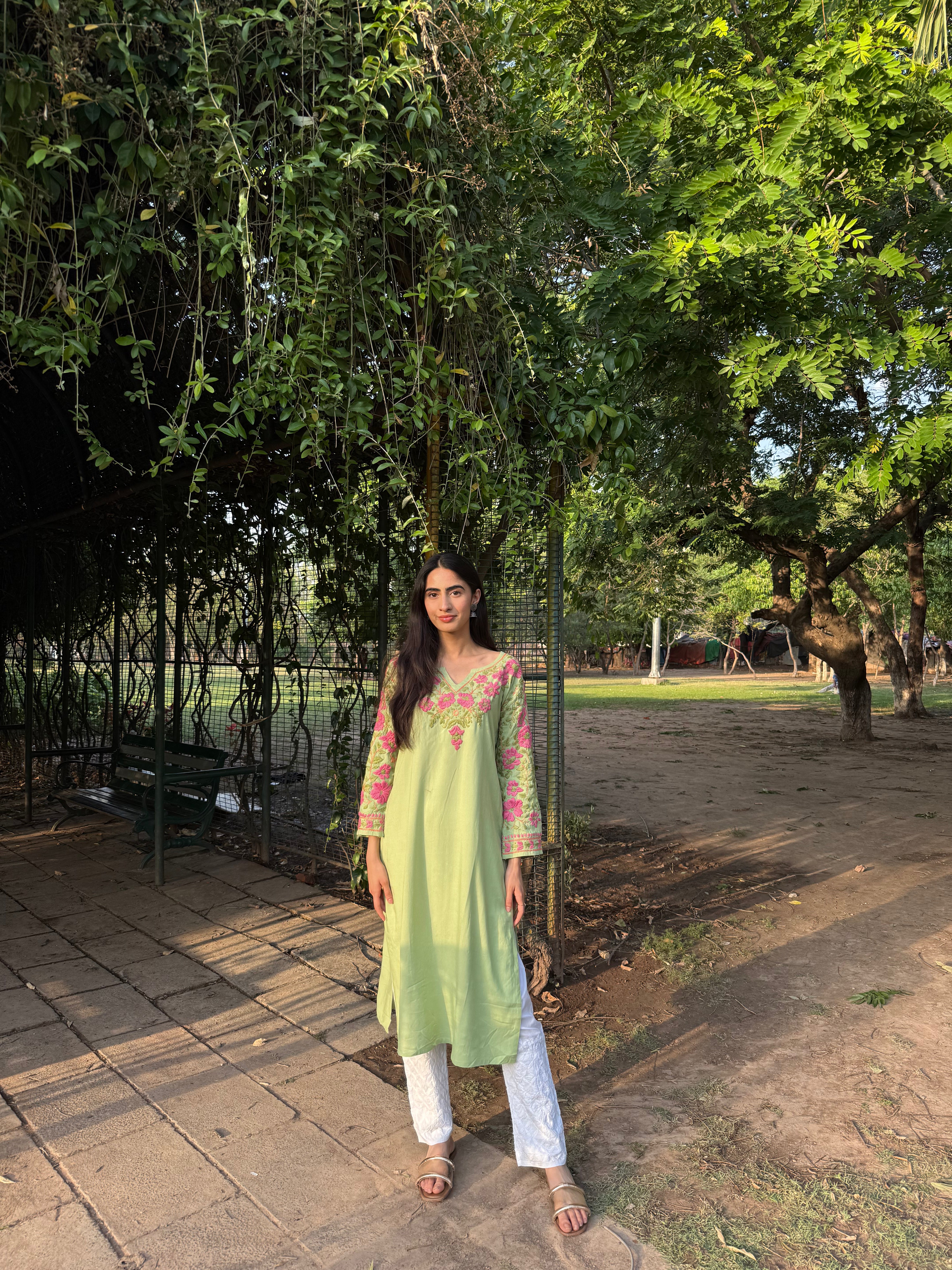 Chetna jain In Rayon Chikankari Long Kurta – Pista Green