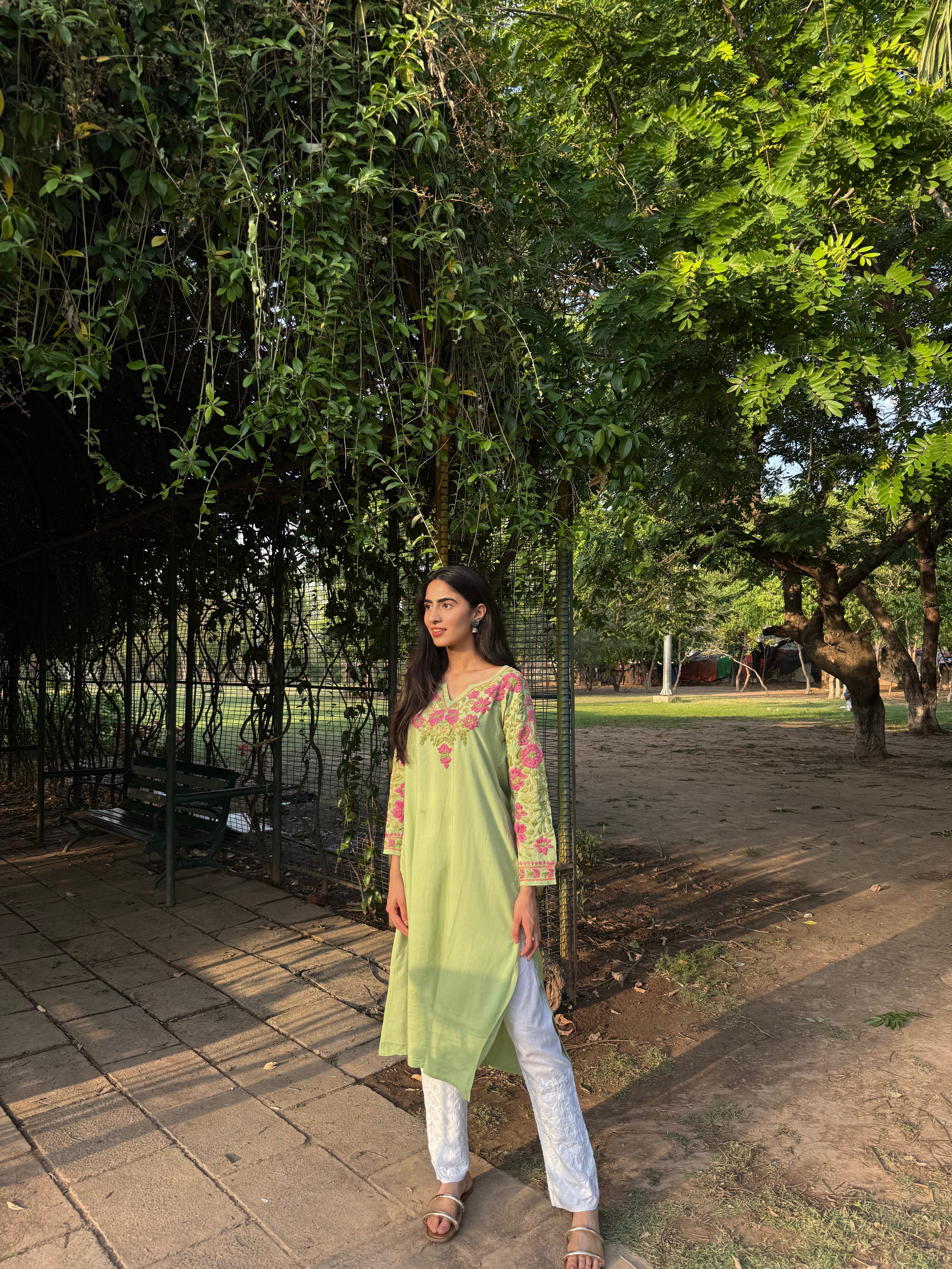 Chetna jain In Rayon Chikankari Long Kurta – Pista Green