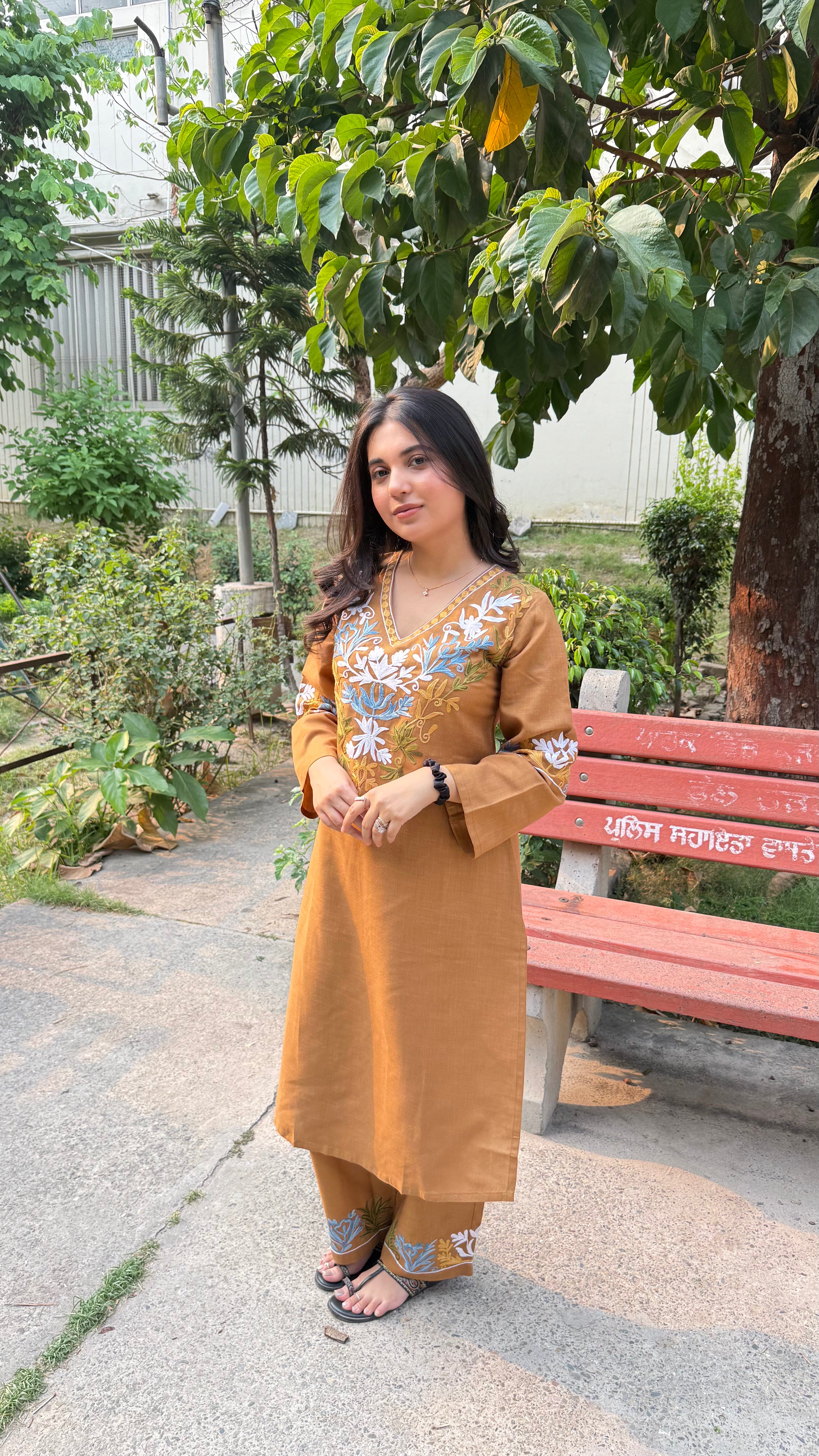 Kajal In Cotton Kashmiri Aari  Kurta Set - Brown