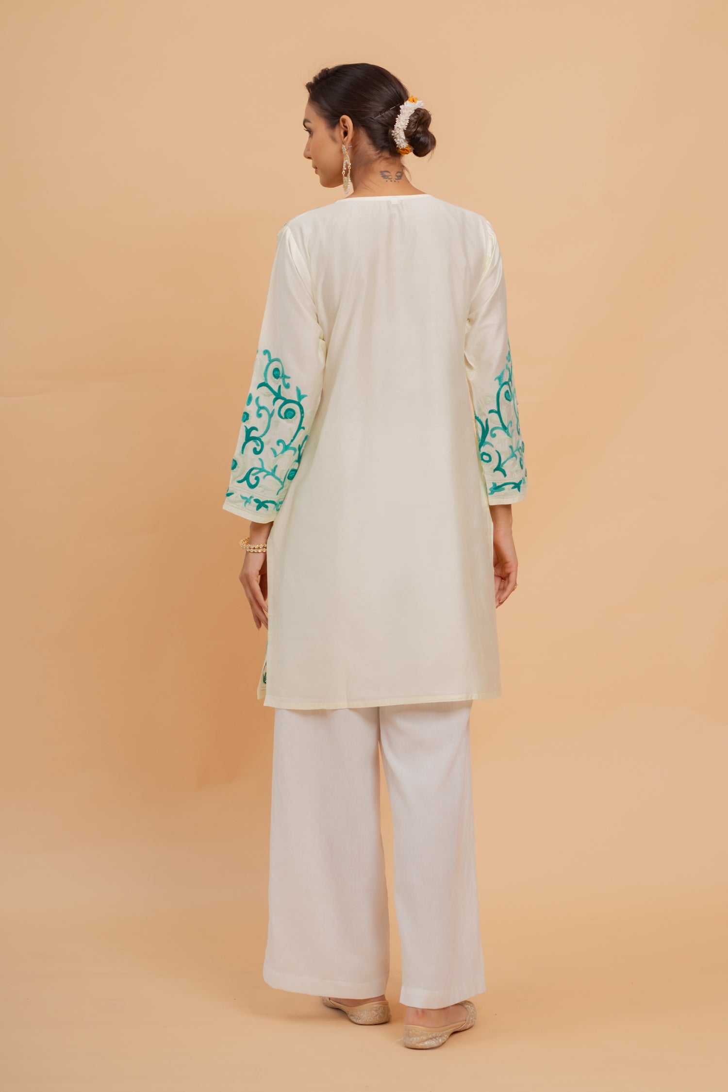 Falak Kashmiri Long Kurta In Chanderi Silk With Turquoise Blue Embroidery