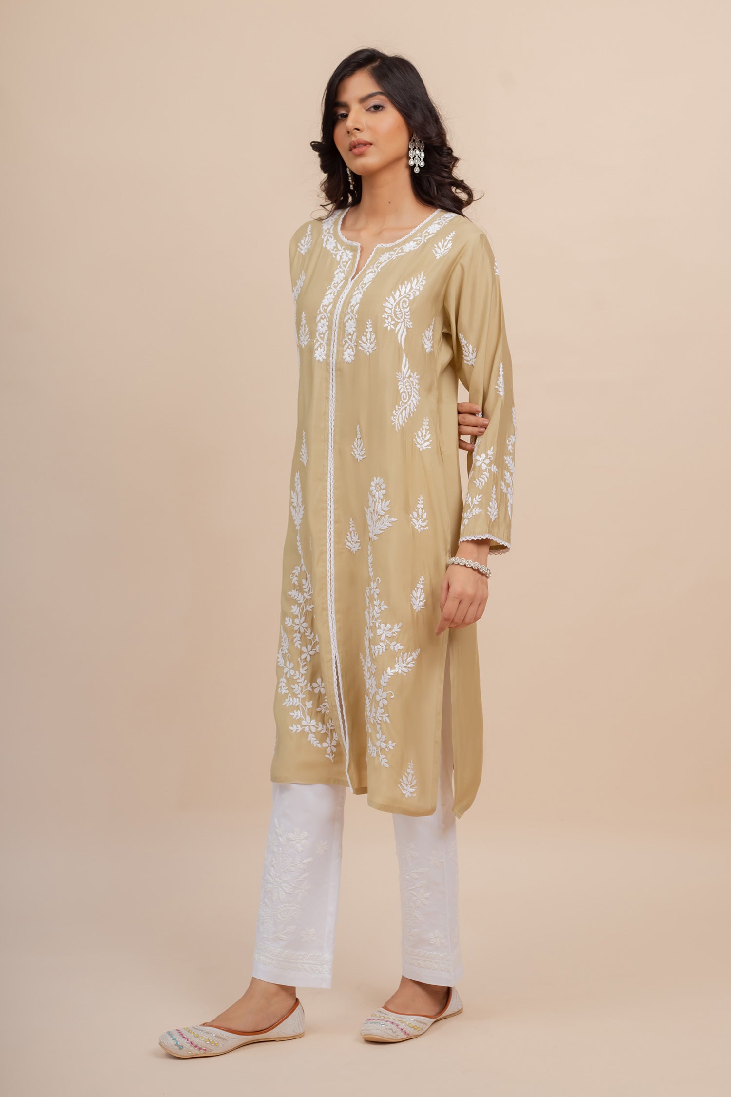 Saba Chikankari Long Kurta In Muslin - Beige