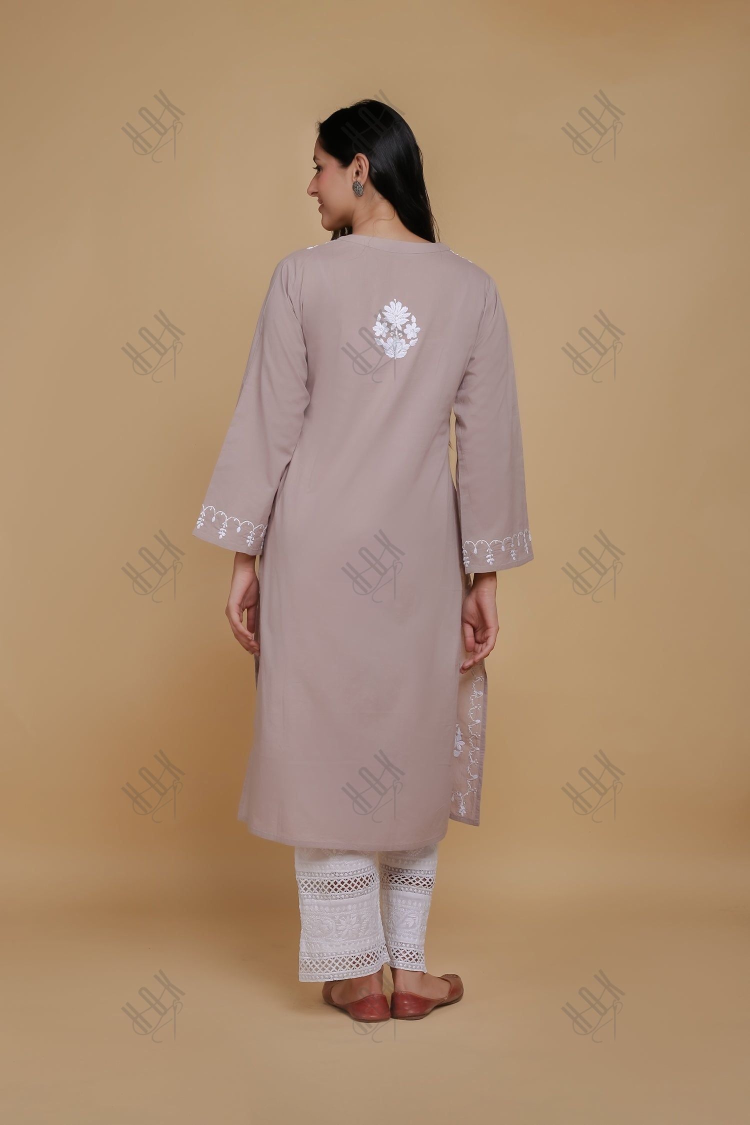 Saba Chikankari Long Kurta In Cotton - Lilac