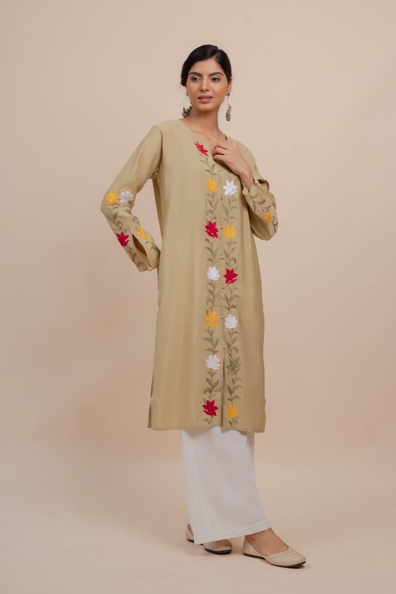 Falak Kashmiri Long Kurta In Beige Muslin With Aari