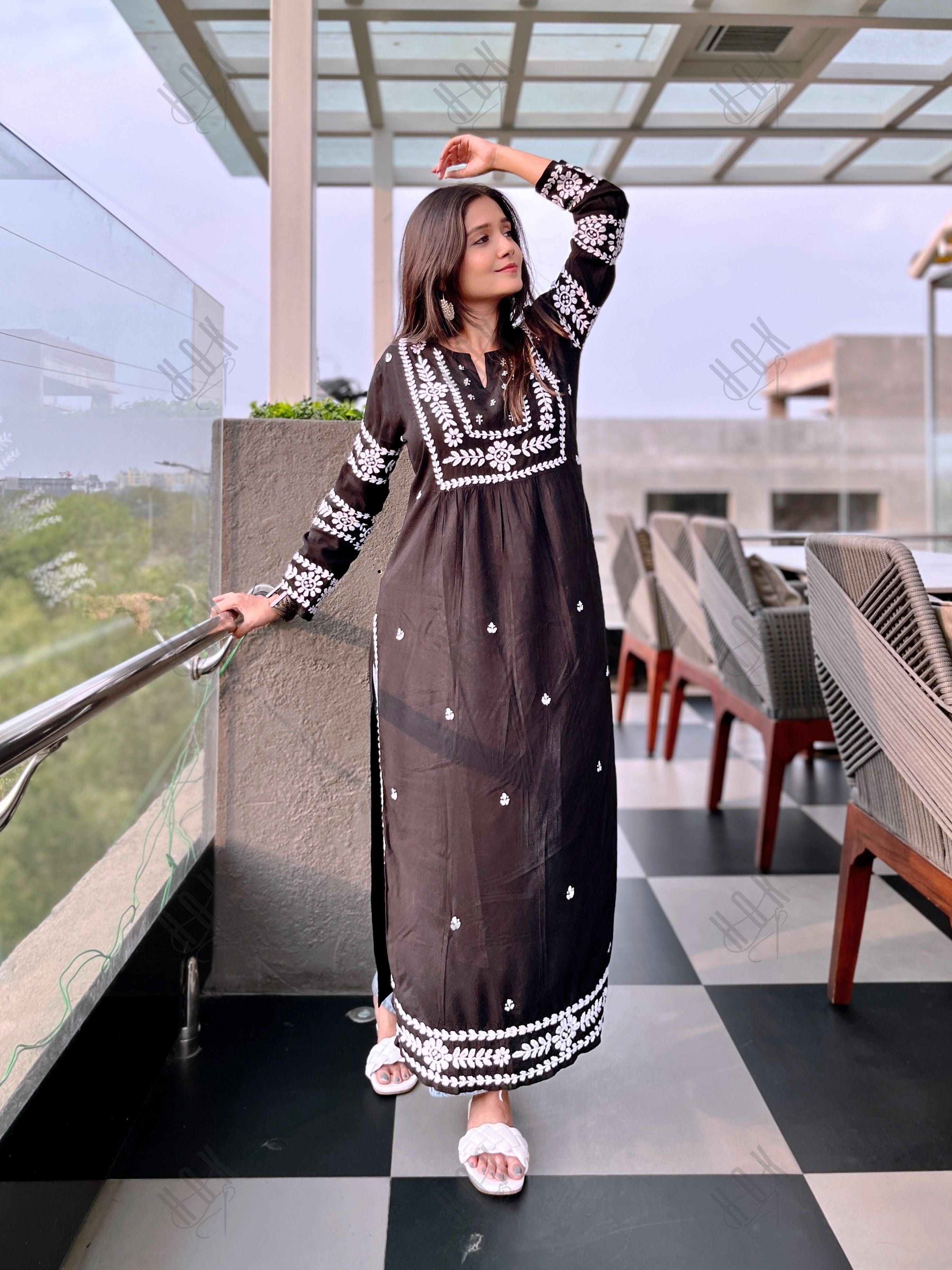 Shreya Jaiswal in HOK chikankari Long Kurta in Rayon Cotton for Women- Black - House Of Kari (Chikankari Clothing)