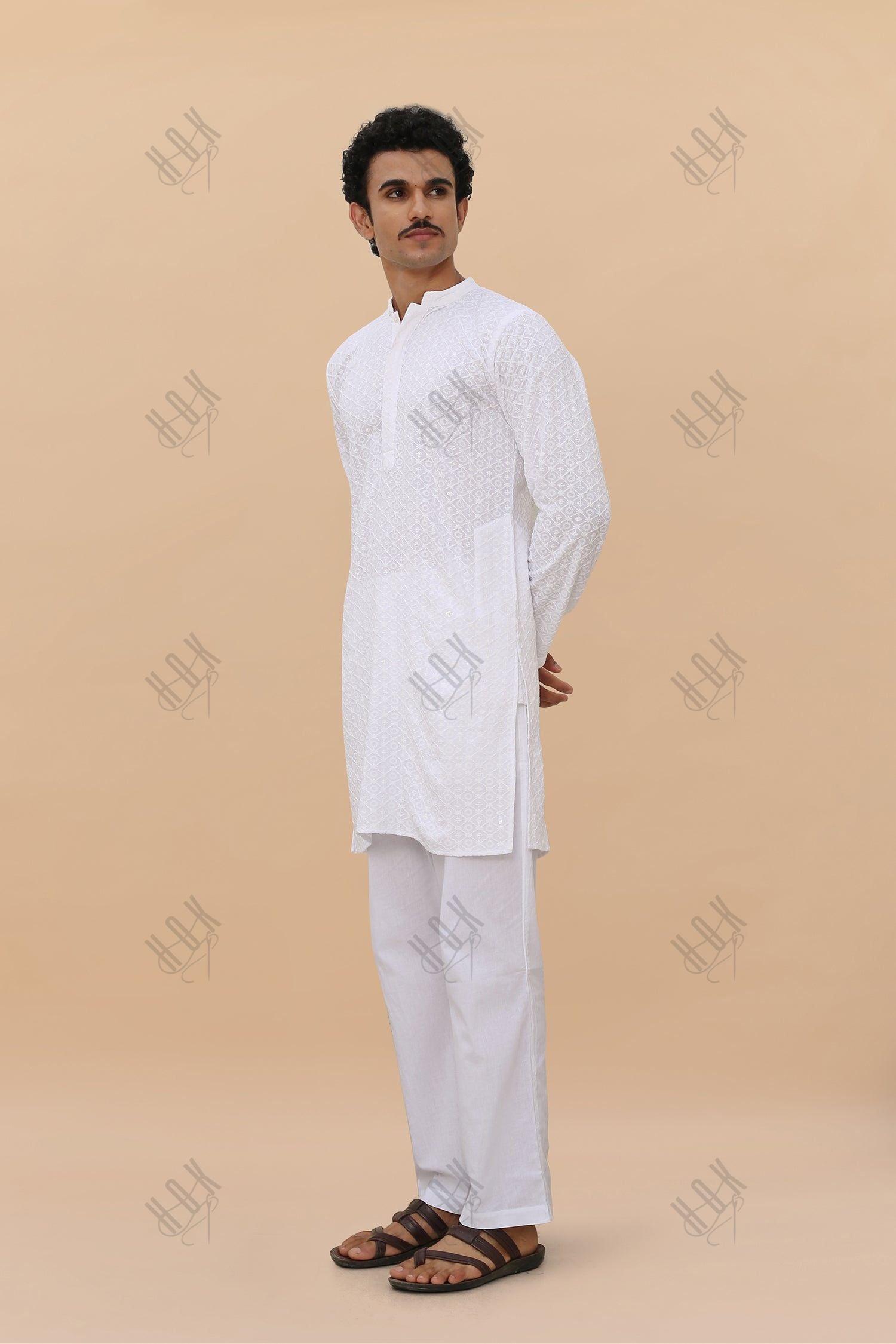 Men's Kurta In  Chikankari Rayon   - White