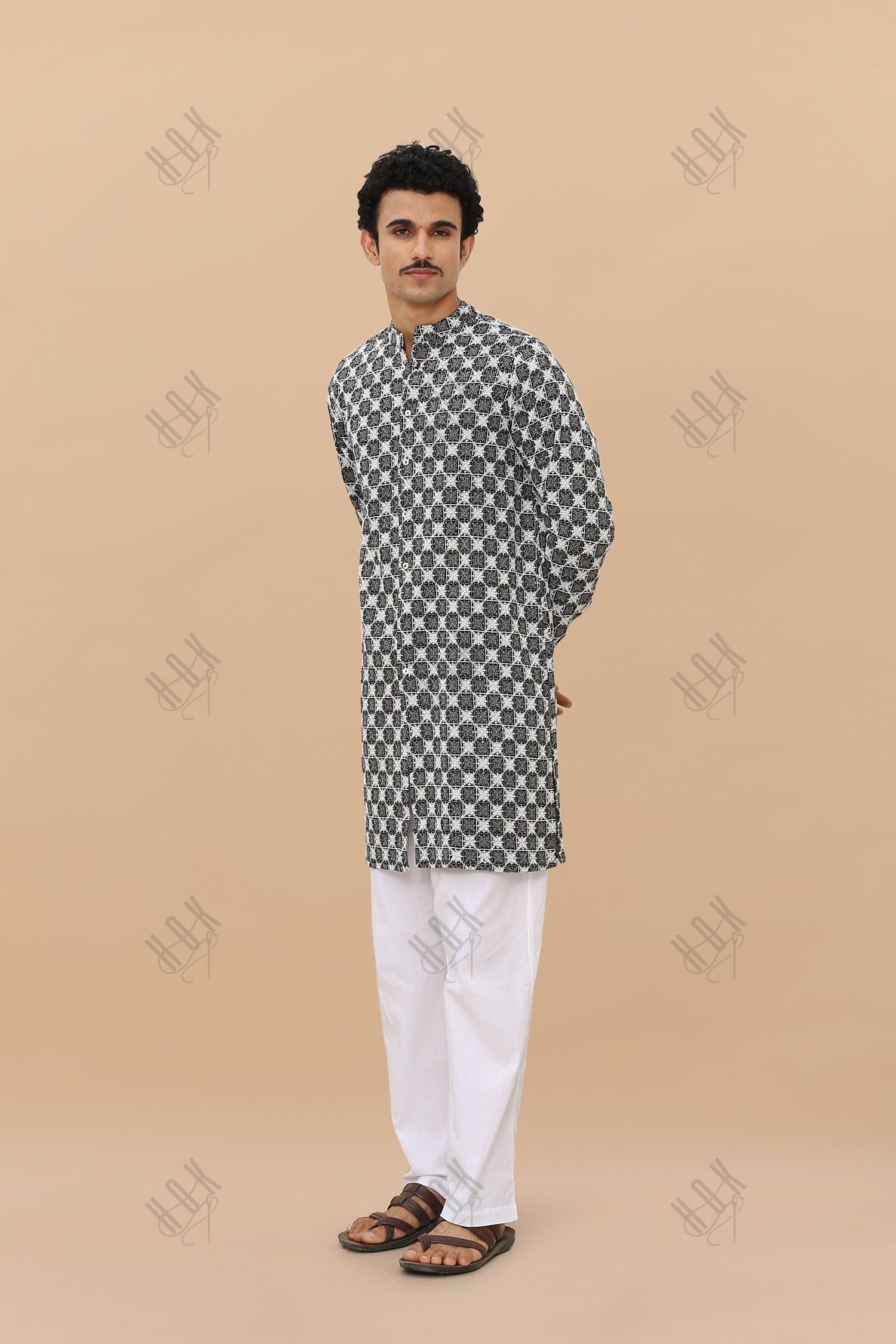 Men's Kurta In Jacquard With Embroidery - Black And White