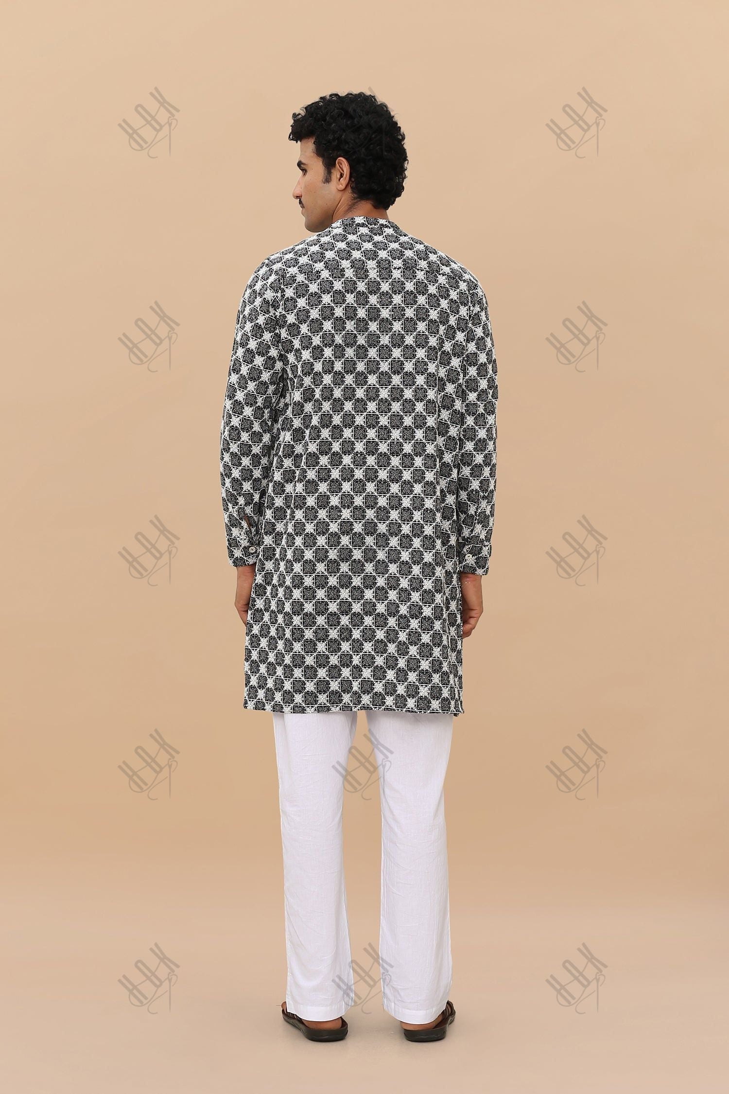 Men's Kurta In Jacquard With Embroidery - Black And White