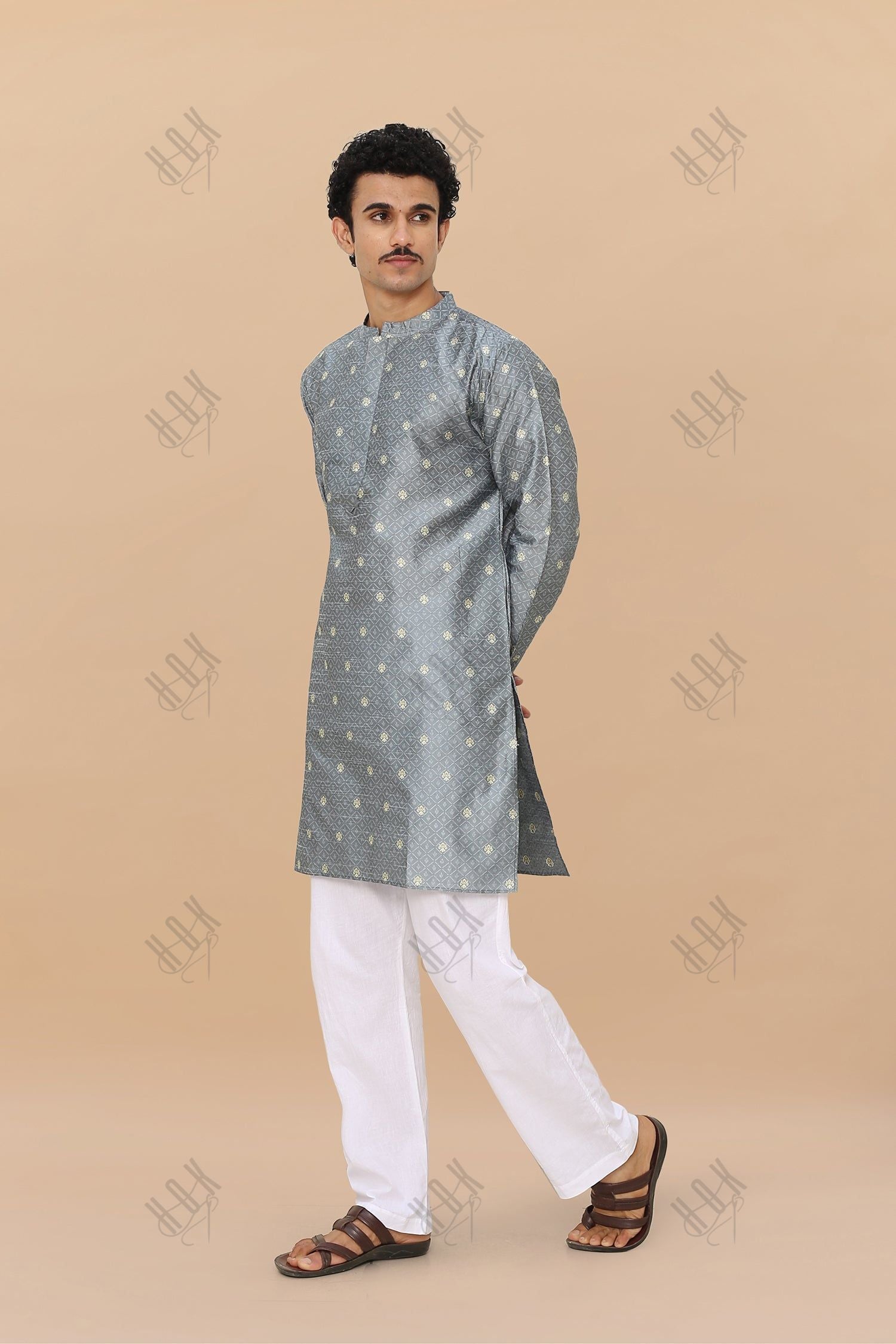 Men's Kurta In Jacquard Self  Grey