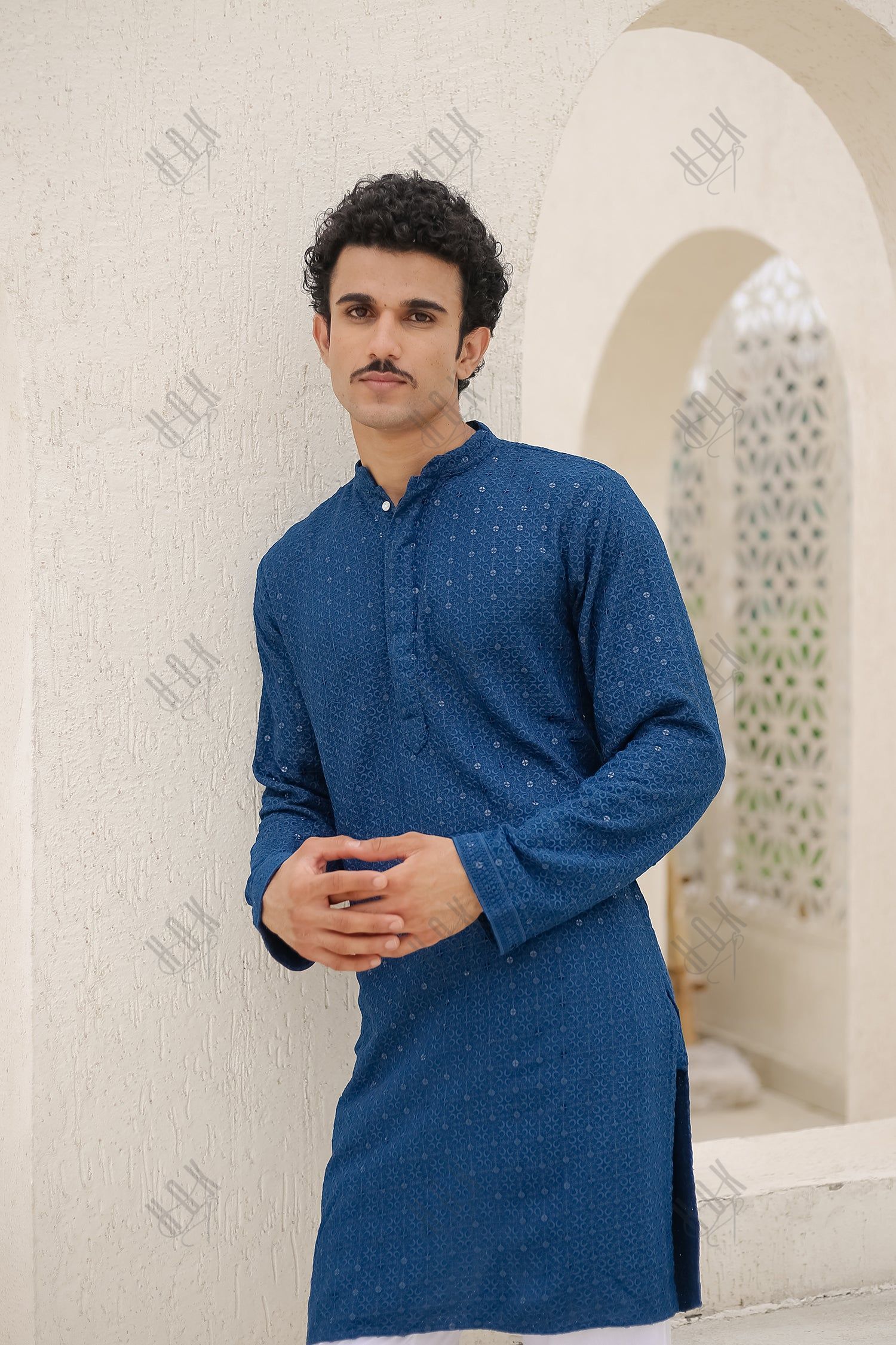 Men's Kurta In  Chikankari Rayon   - Blue