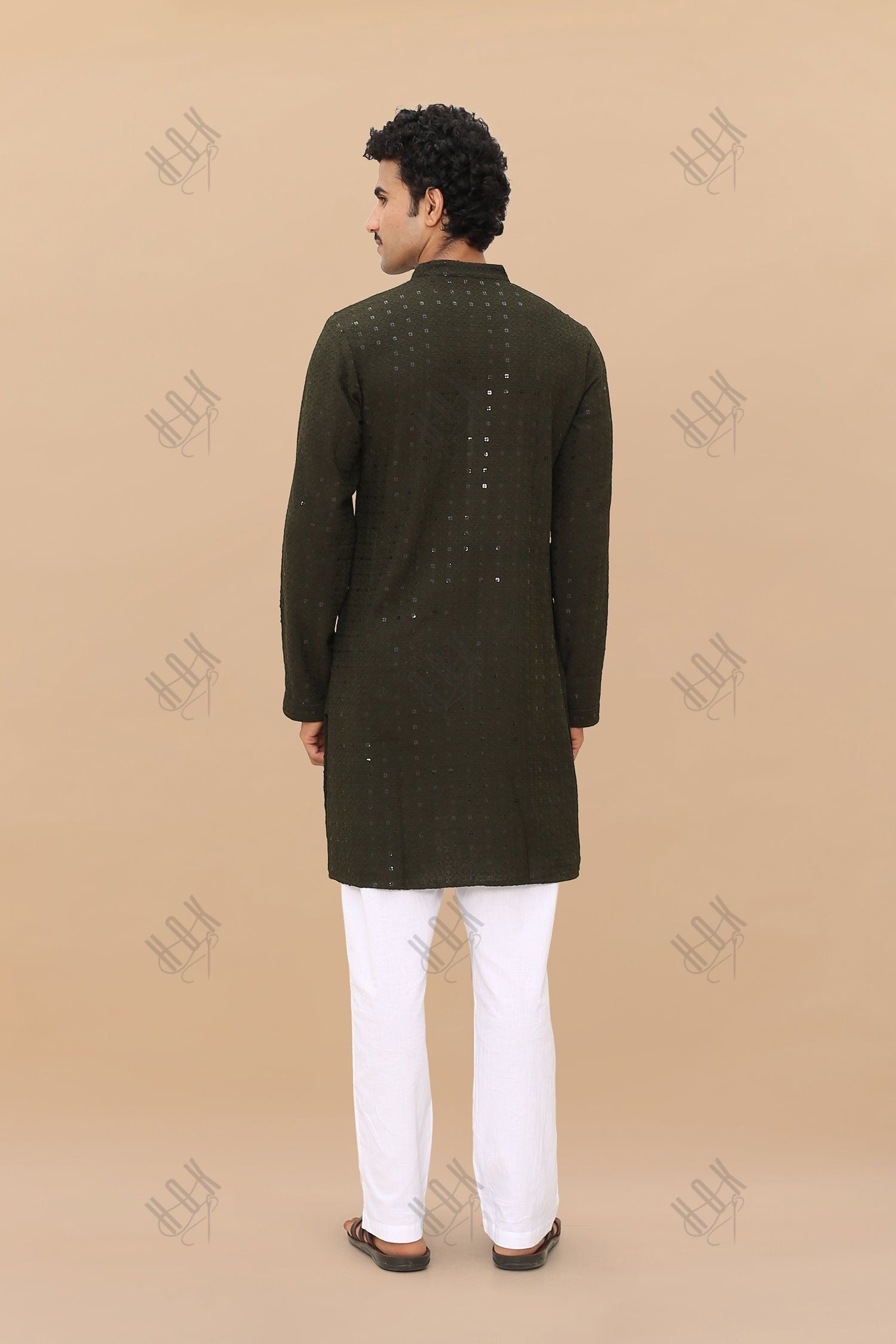 Men's Kurta In  Chikankari Rayon   - Green