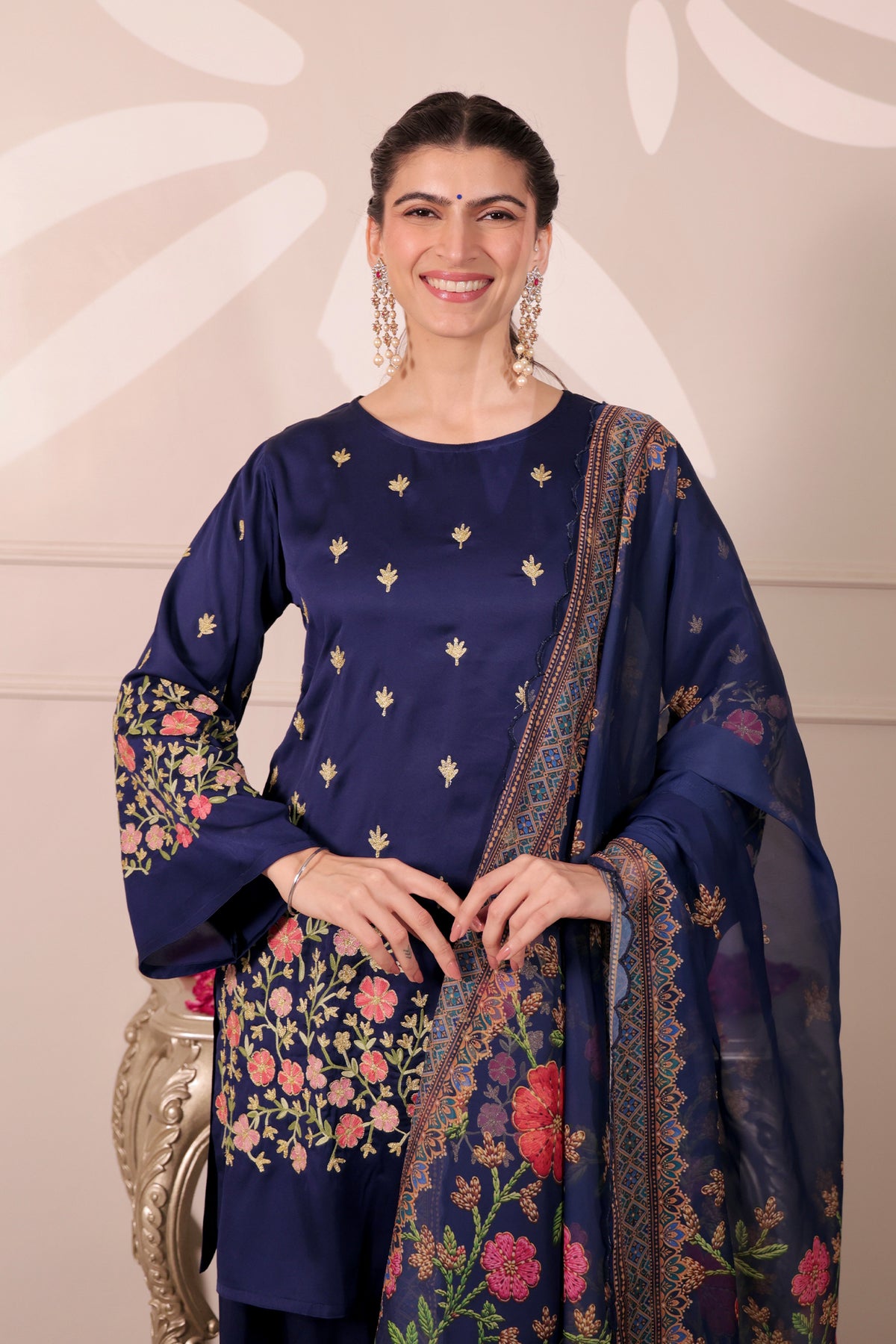 Kashmiri Zari Aari Golmol Farsi Kurta Set in Royal Blue