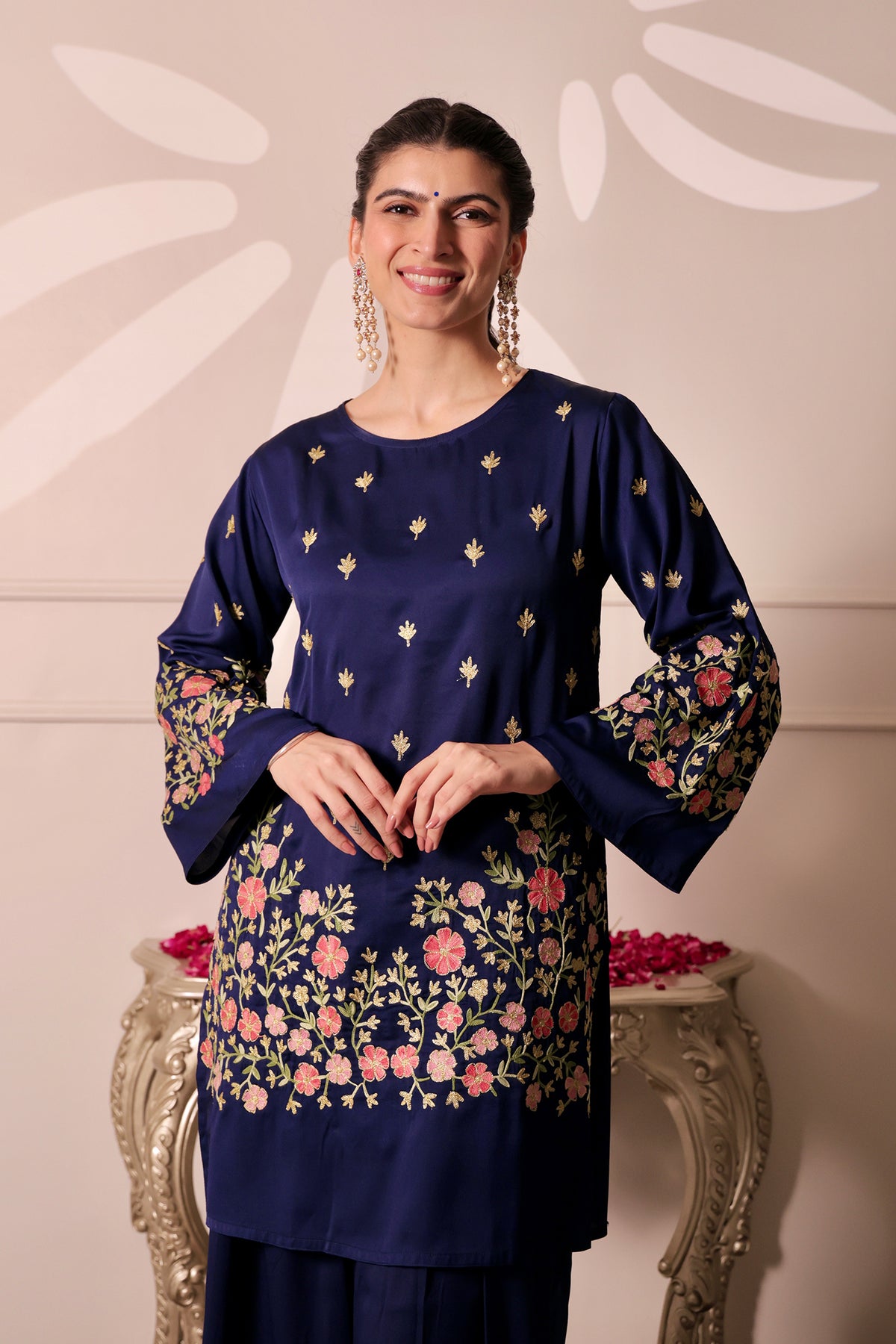 Kashmiri Zari Aari Golmol Farsi Kurta Set in Royal Blue