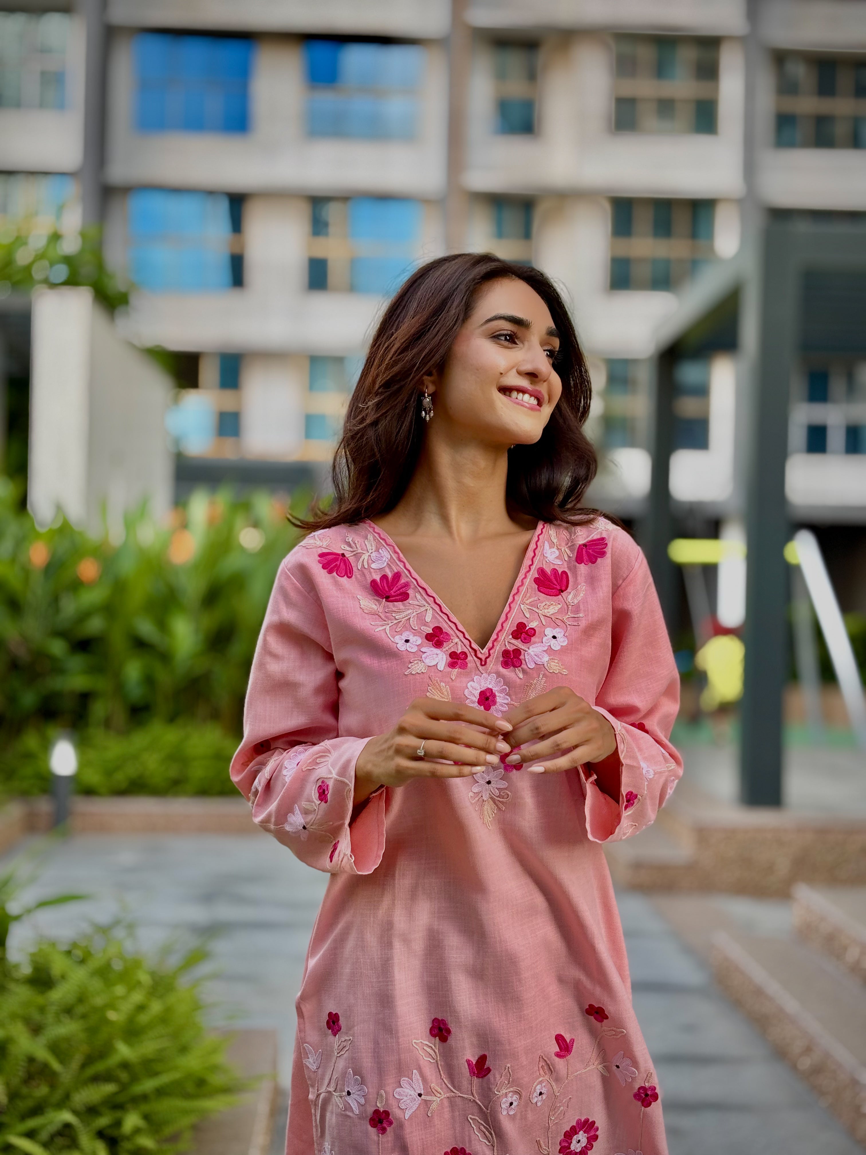 Kritika in Kashmiri Aari Work Cotton Short Kurta – Pink