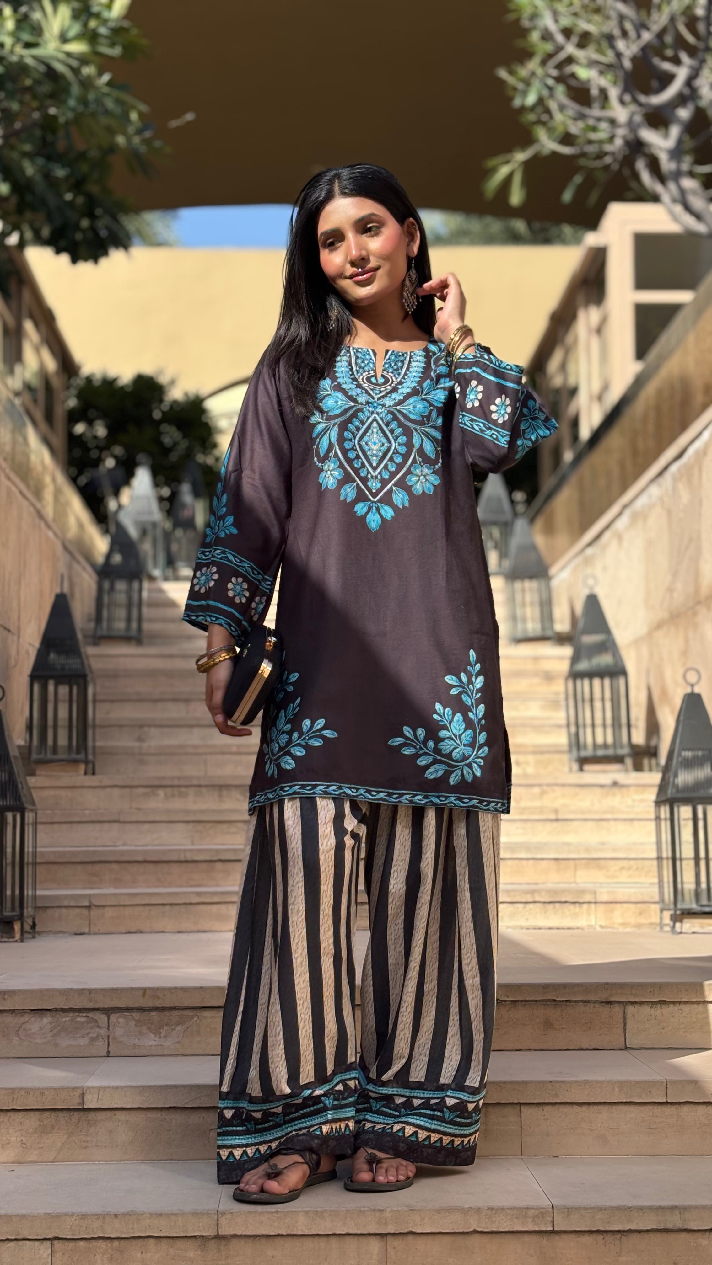 Fiza malik In Black & Teal Printed Lawn Cotton Kurta Set with Farsi Pants