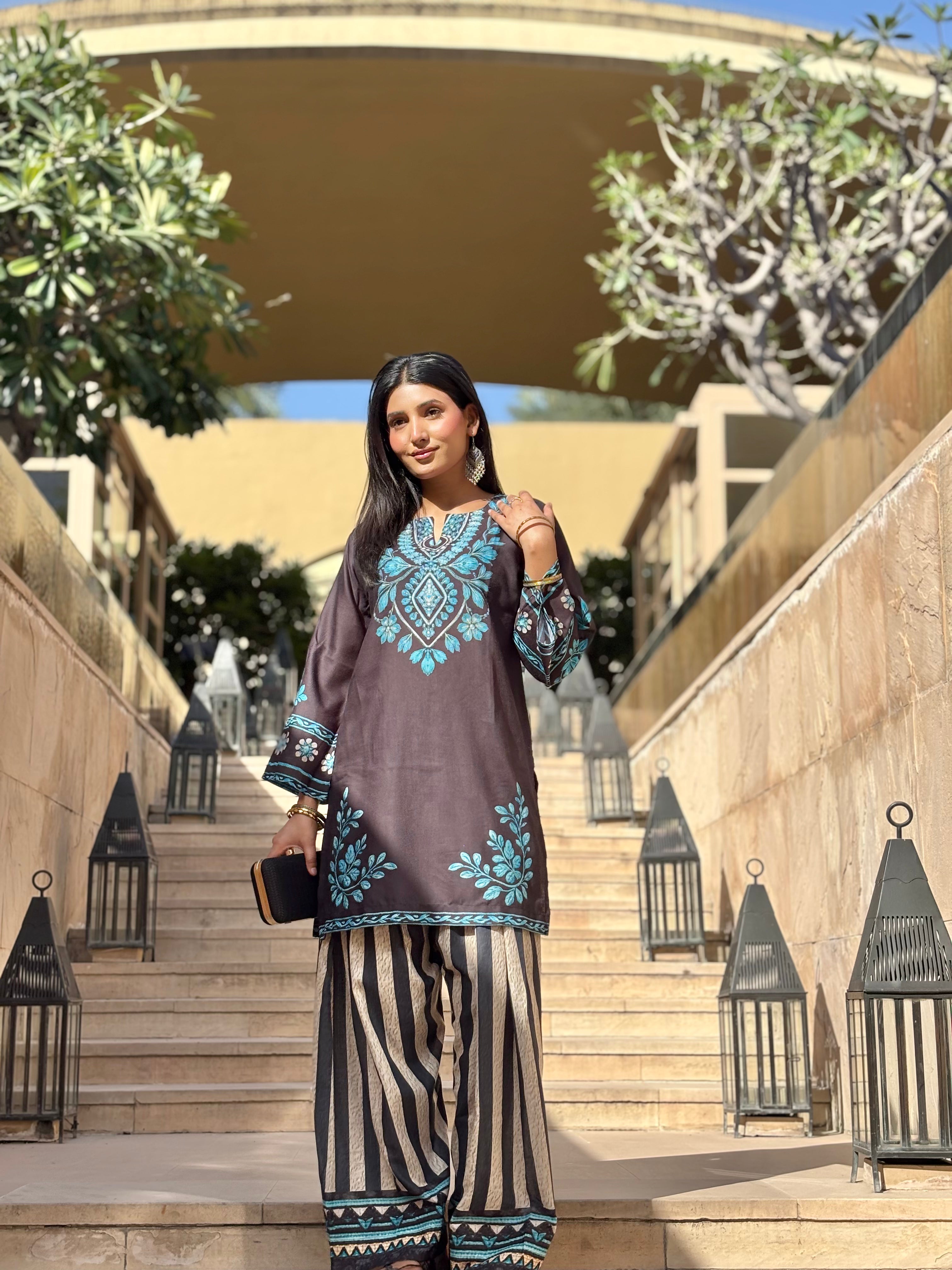 Fiza malik In Black & Teal Printed Lawn Cotton Kurta Set with Farsi Pants