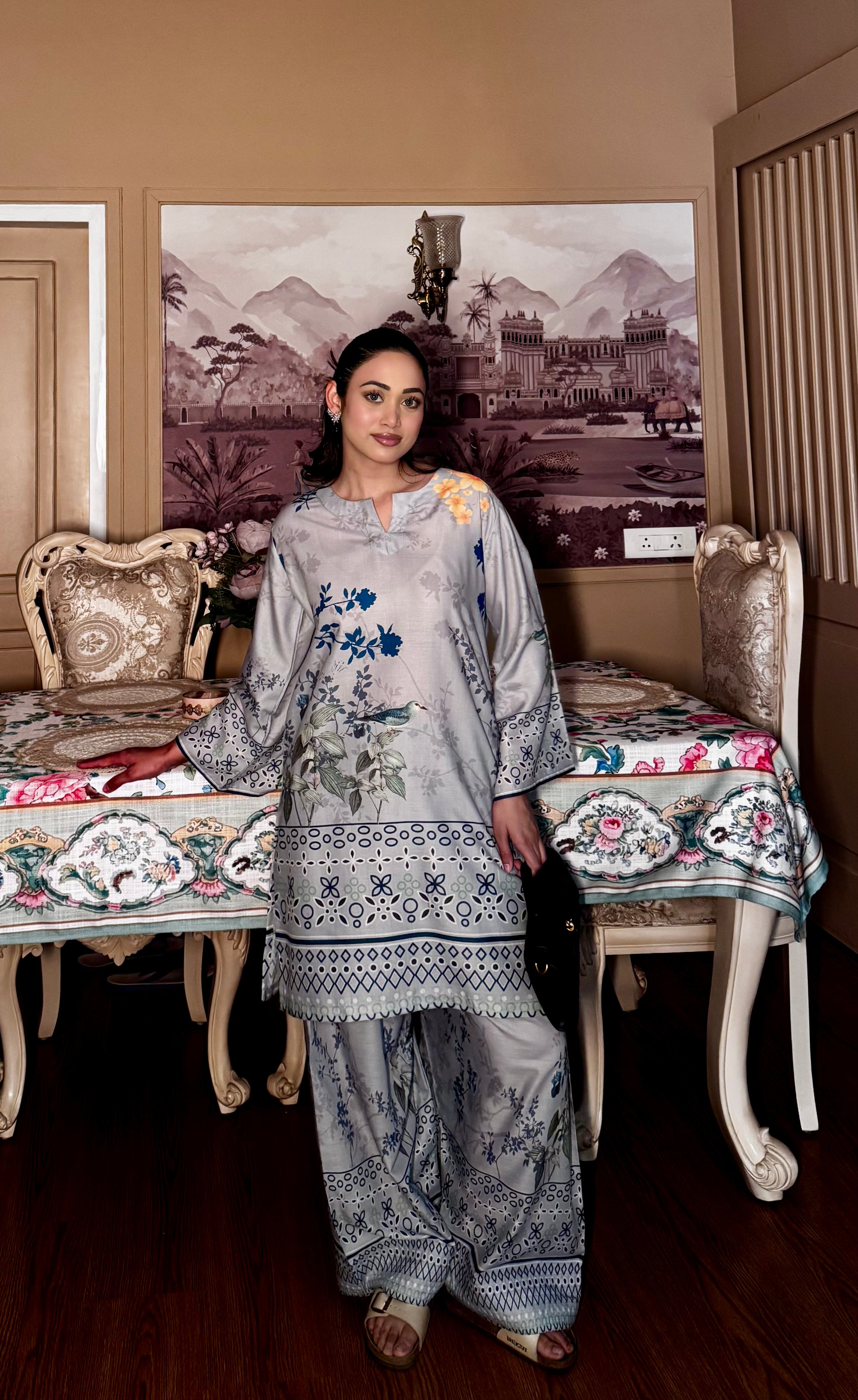 Ishita sandhu In Grey Printed Lawn Cotton Kurta Set with Farsi Pants