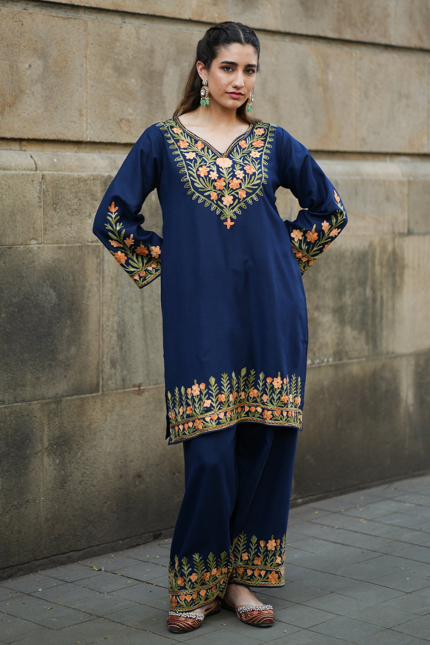 Cotton Kashmiri Aari Embroidered Kurta Set With Farsi Pant- Navy Blue