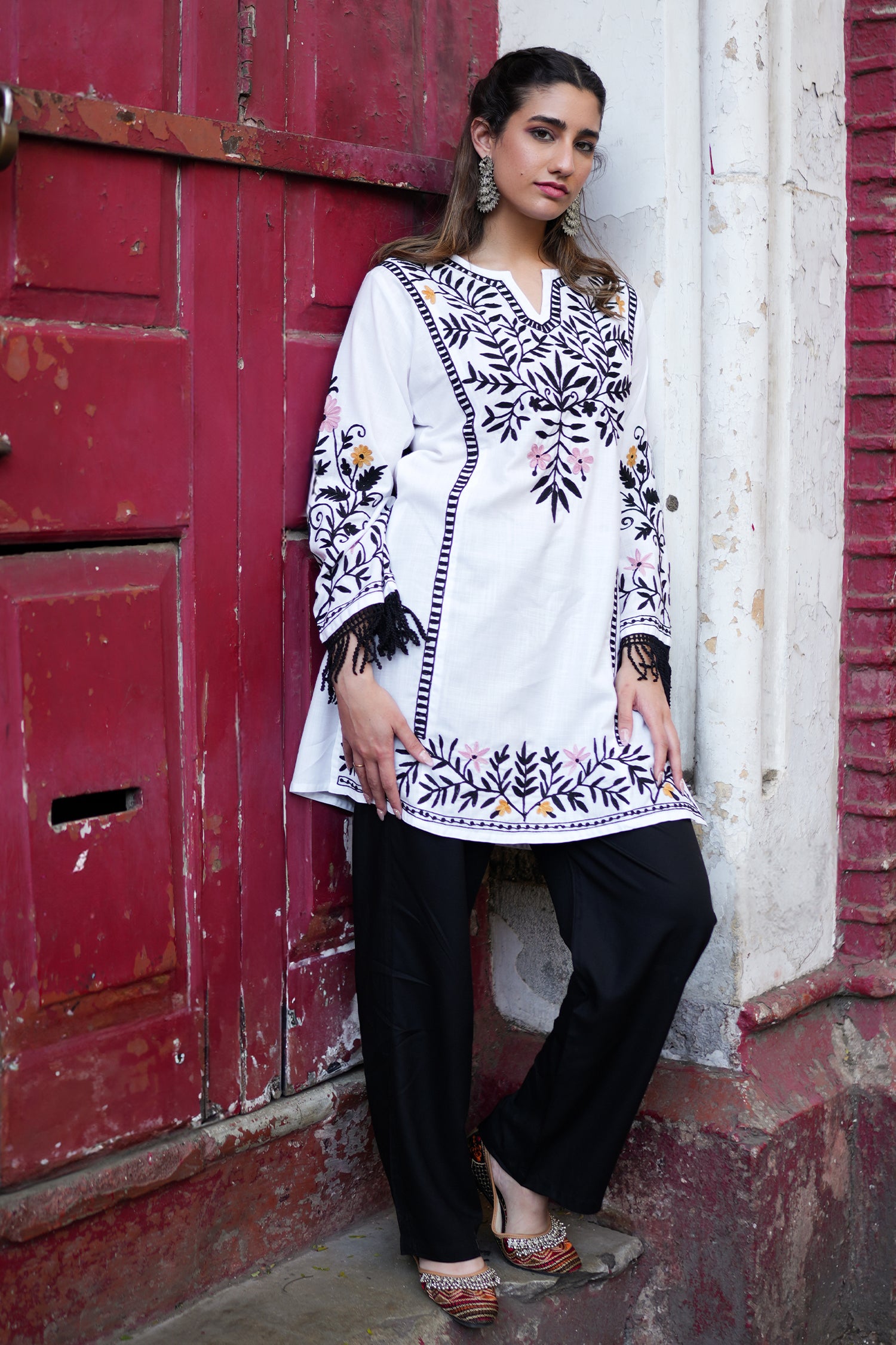 Cotton Kashmiri Aari Embroidered Kurta- White With Black