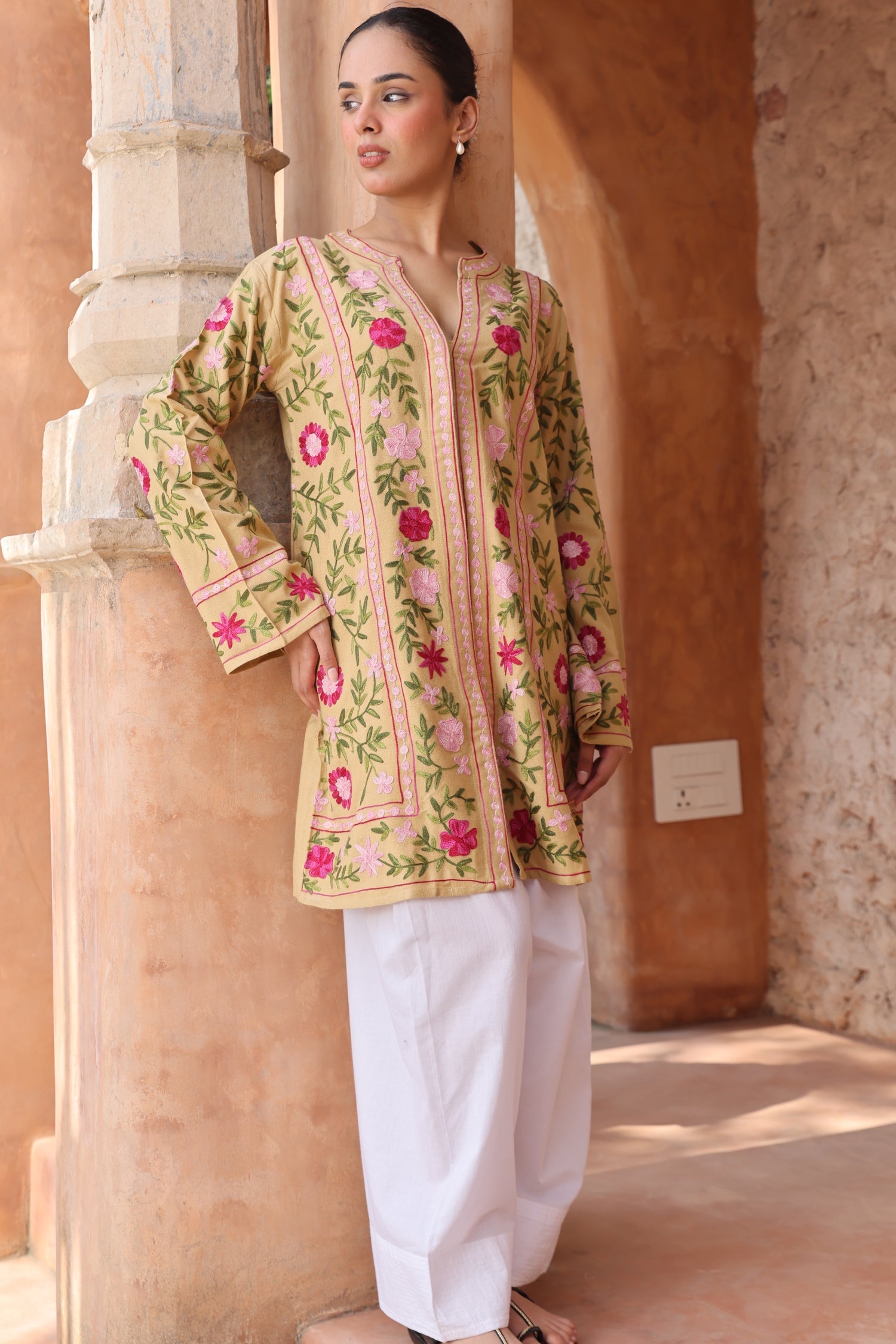 Cotton Kashmiri Aari Embroidered Jacket – Beige Floral