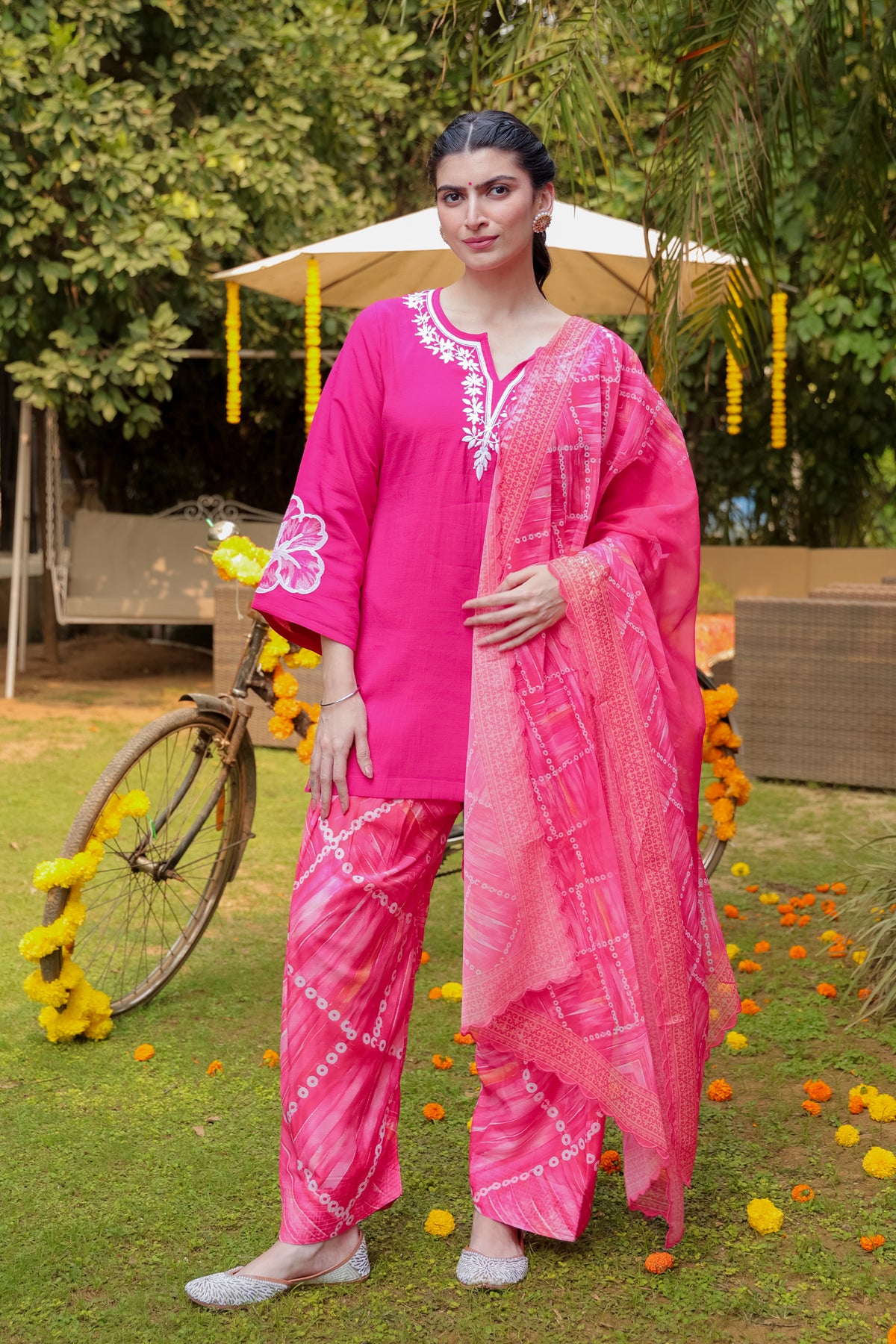 Embroidered Mul Chanderi Printed Farsi Kurta Set in Vibrant Pink