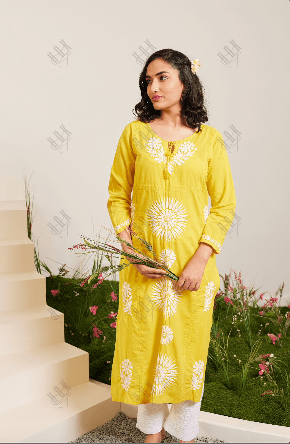 Samma Chikankari Long Kurti In Cotton for Women- Yellow - House Of Kari (Chikankari Clothing)