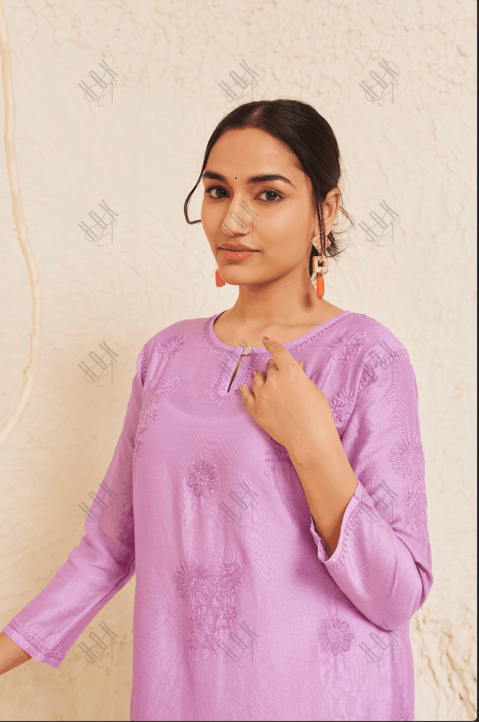 Samma Chikankari Long Kurta Notch Neck in Chanderi Silk for Women - Purple - House Of Kari (Chikankari Clothing)