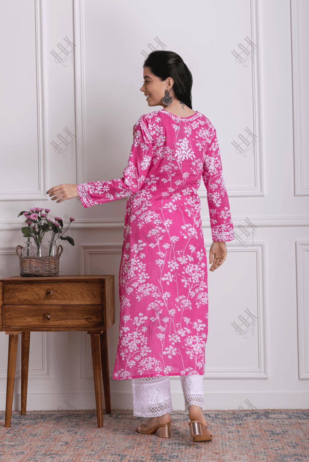 Fizaa Mul Printed Hand Embroidery Chikankari Kurta- Hot Pink - House Of Kari (Chikankari Clothing)