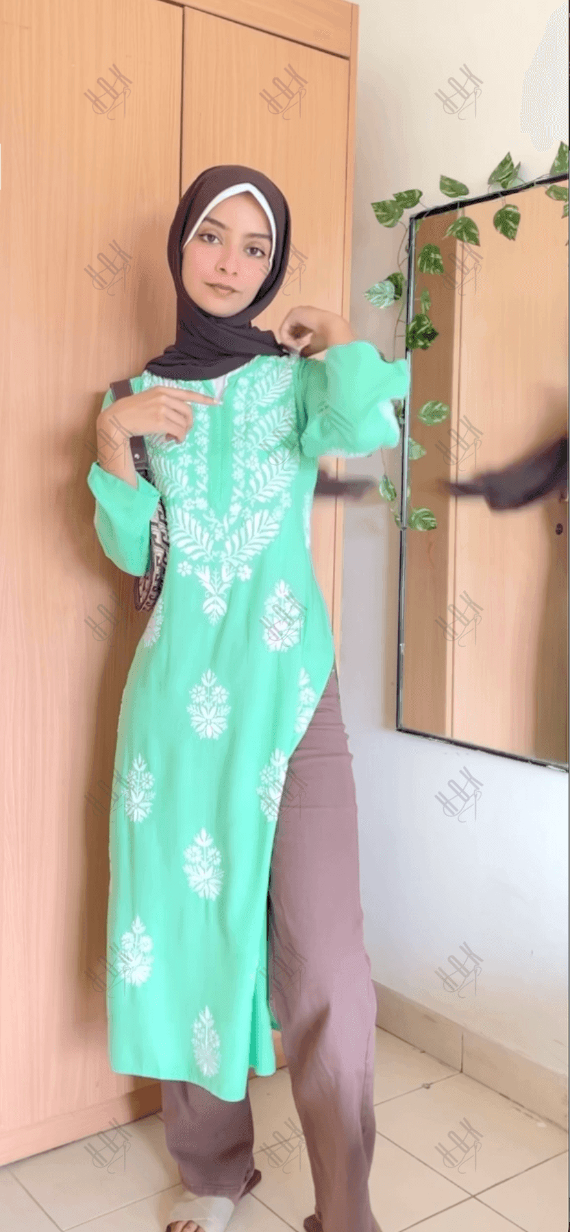 Batool in Fizaa chikankari Kurta in Sea Green - House Of Kari (Chikankari Clothing)