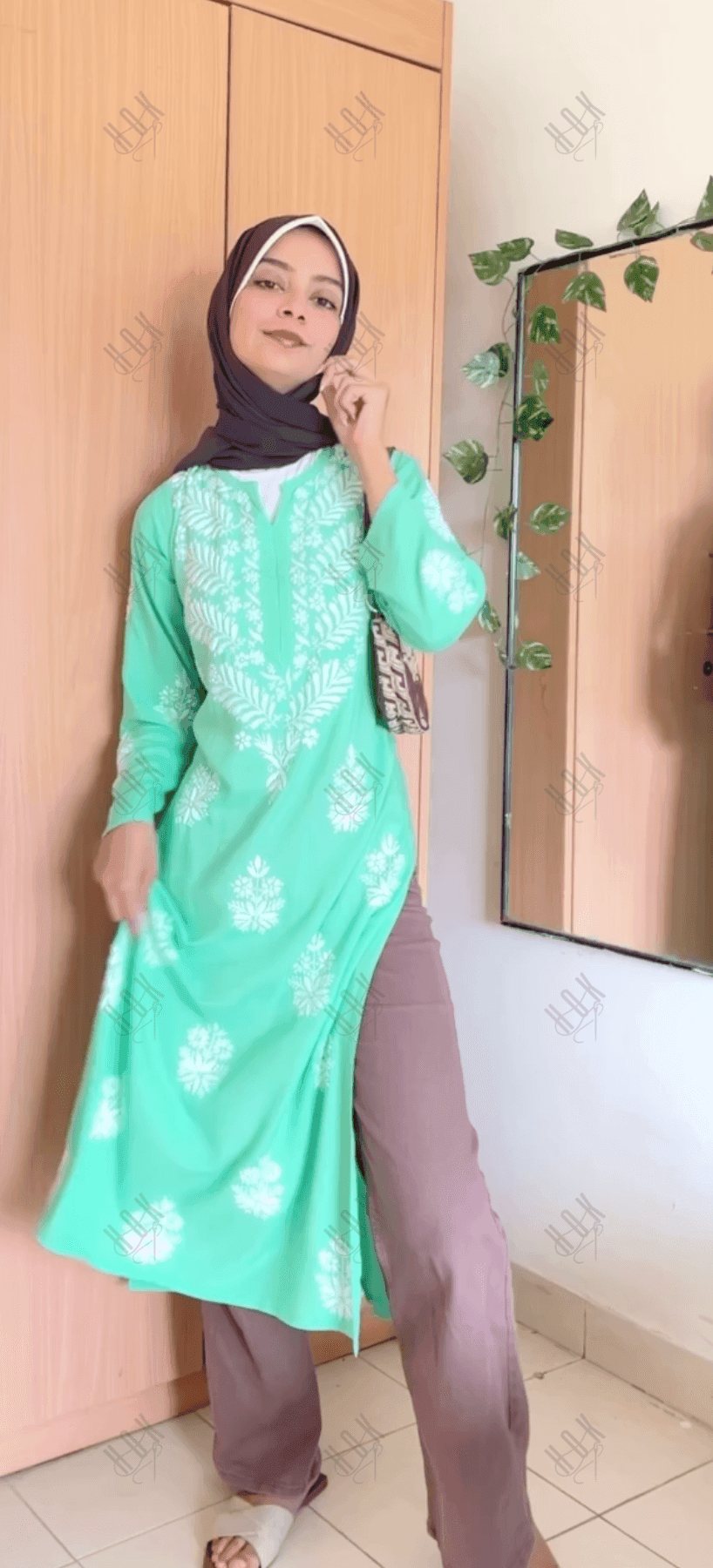 Batool in Fizaa chikankari Kurta in Sea Green - House Of Kari (Chikankari Clothing)