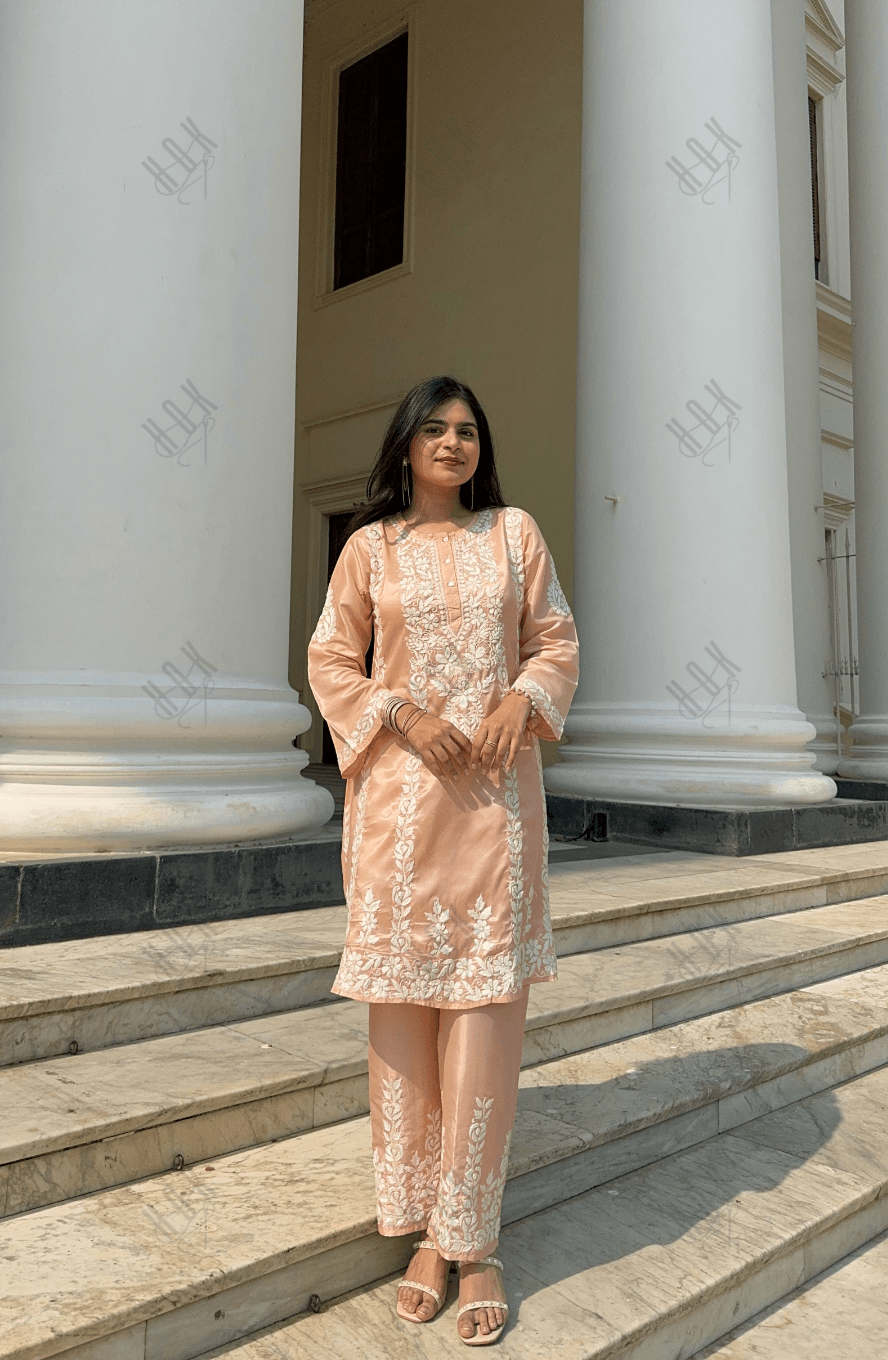 Mahnaz in Saba Chikankari Kurta Set in Habutai Silk - Peach