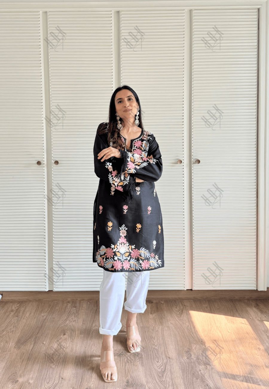 Urmi Falak Kashmiri Long Kurta - Black