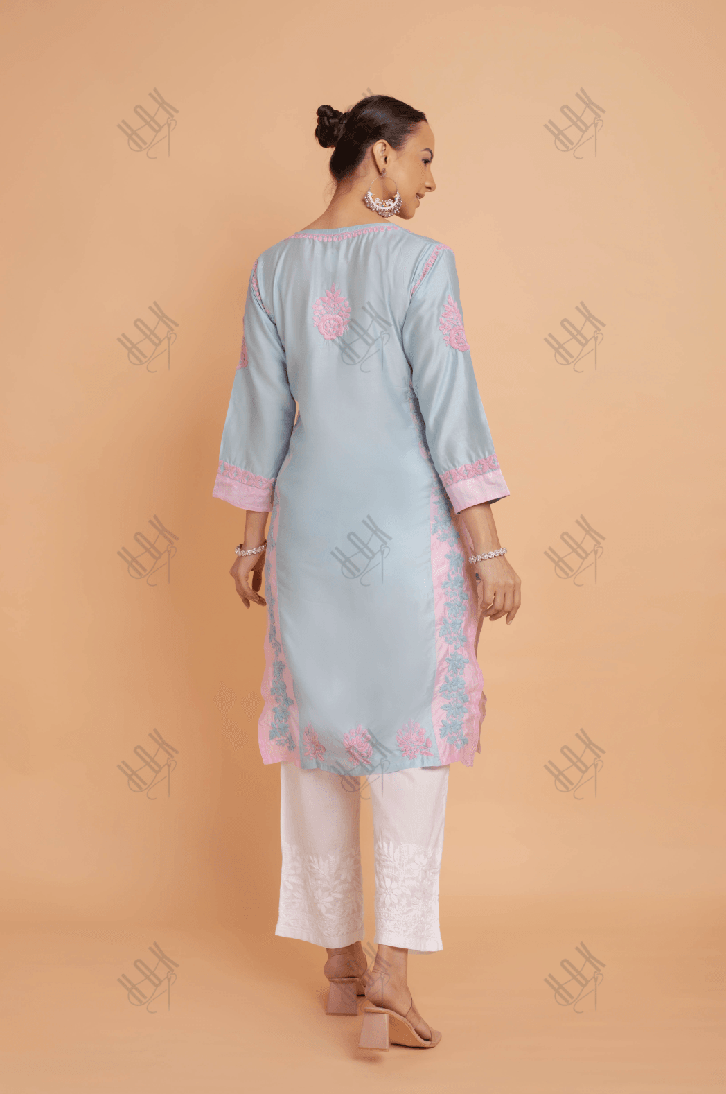 Saba Chikankari kurta in Chanderi Silk - Turquoise Blue With Pink